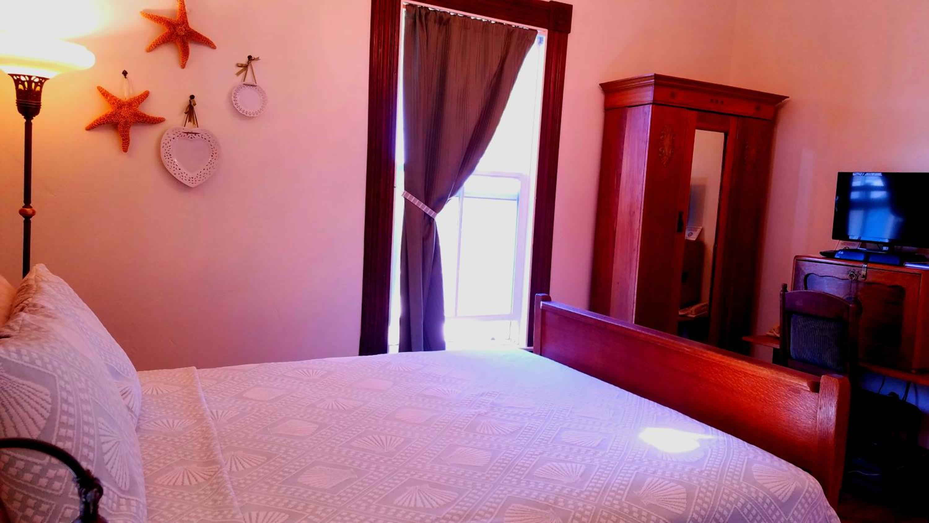 Queen Room photo 3