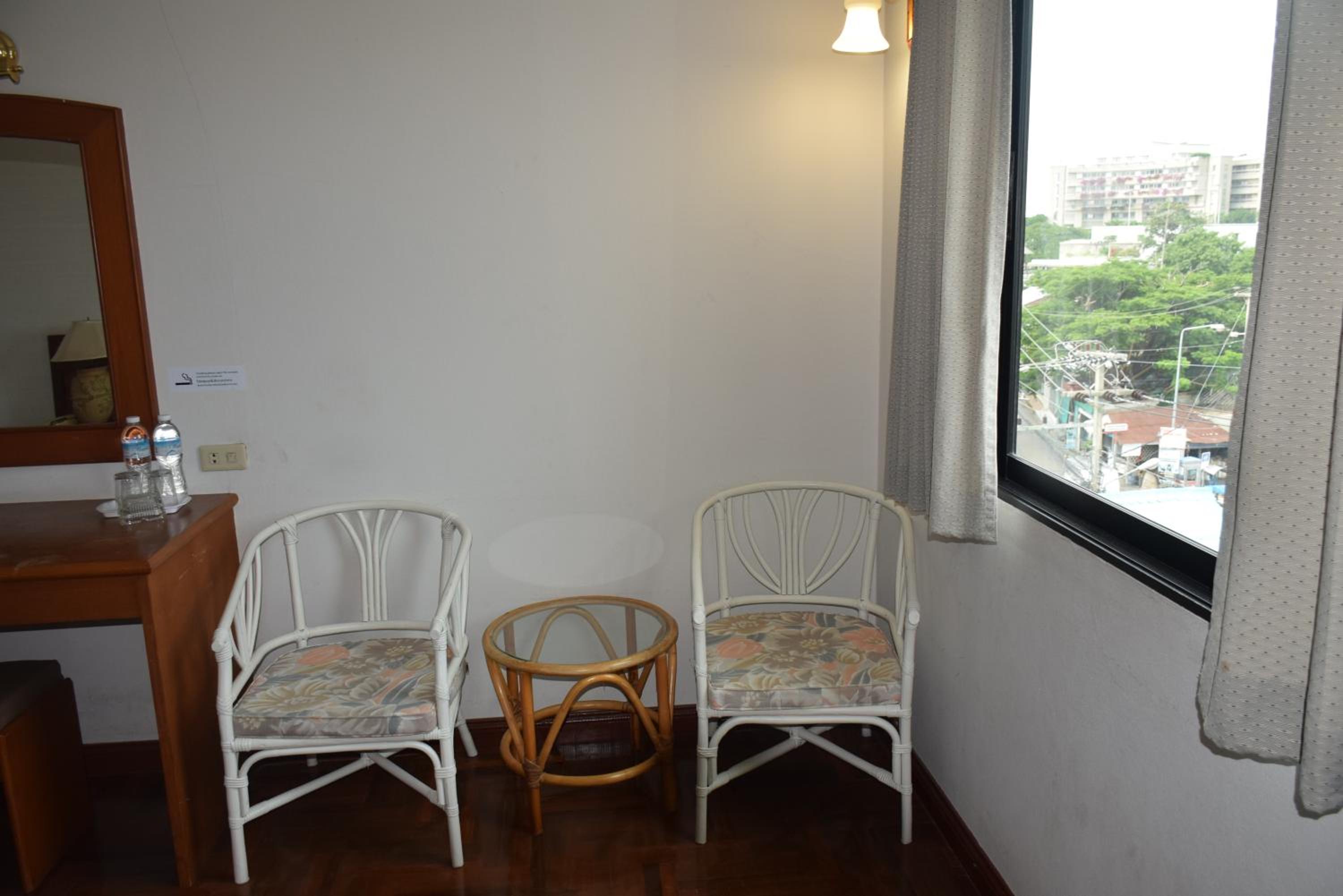 Standard Double Room Without Balcony - Photo 8
