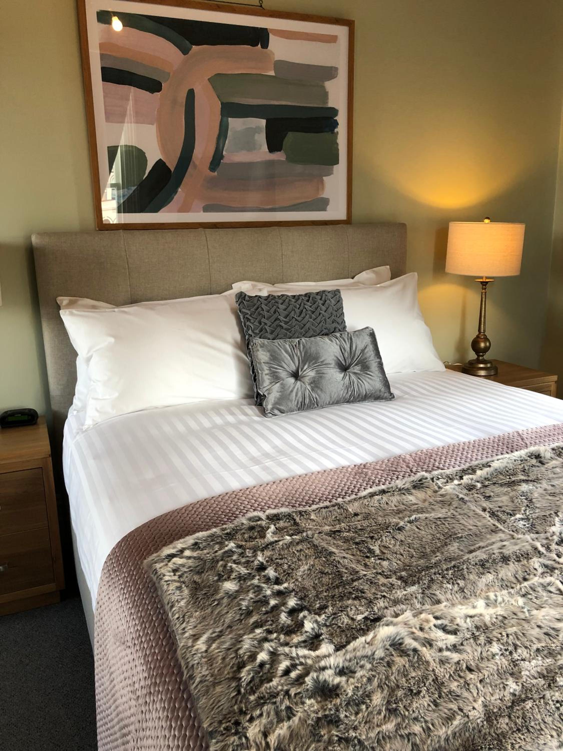 Queen Room
