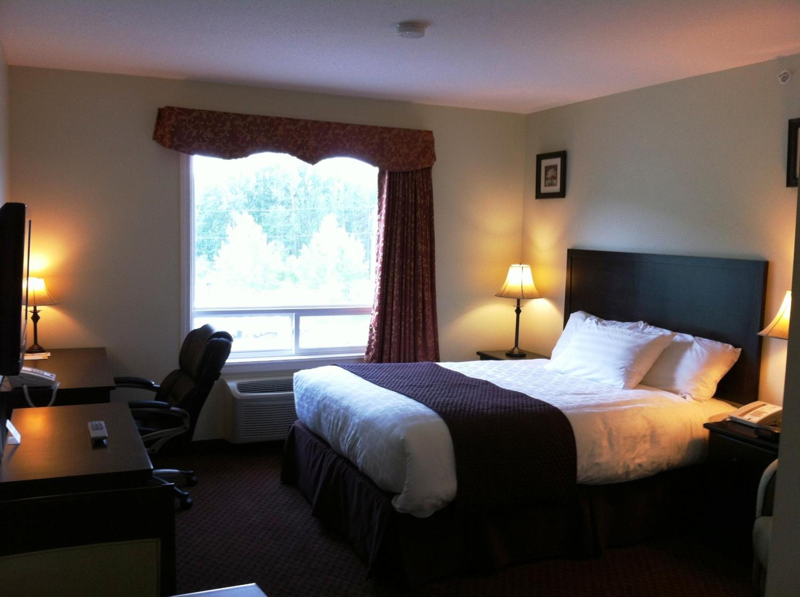 Queen Room - Non-Smoking - Photo 3