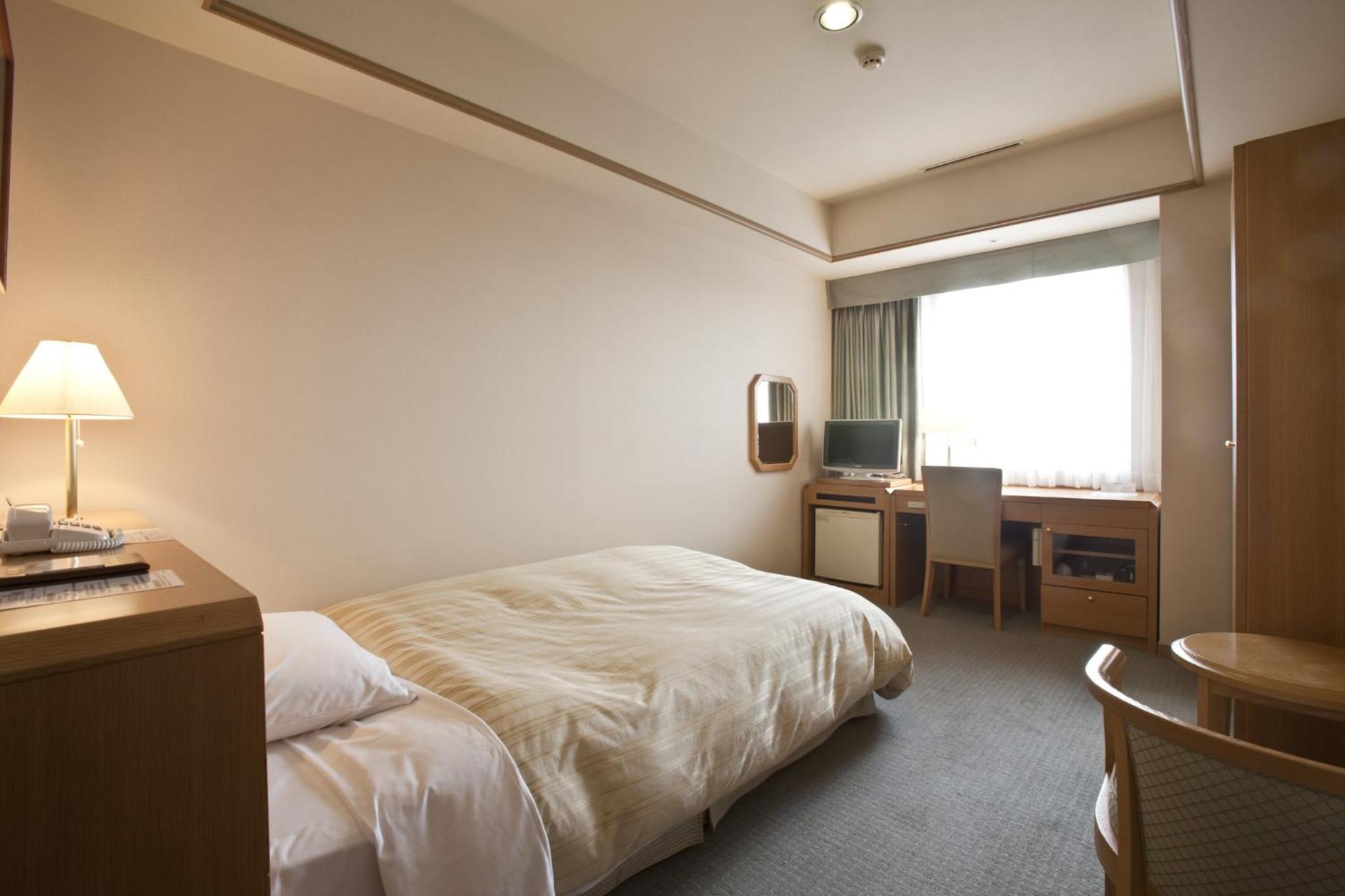 Single Room - Non-Smoking - Photo 1