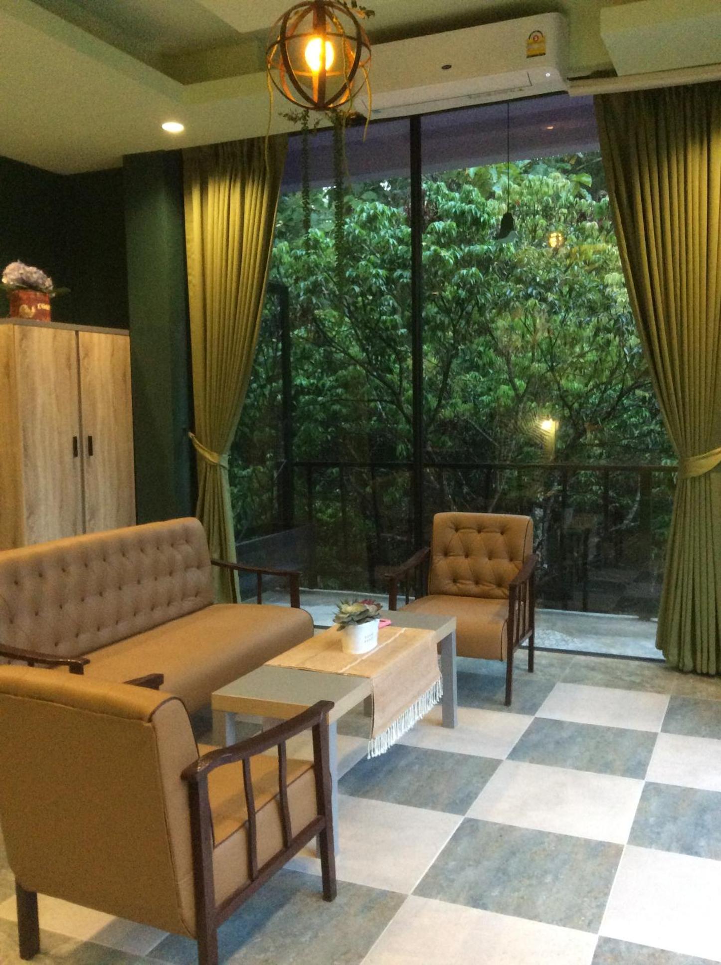 Deluxe Double Room with Balcony - Photo 5