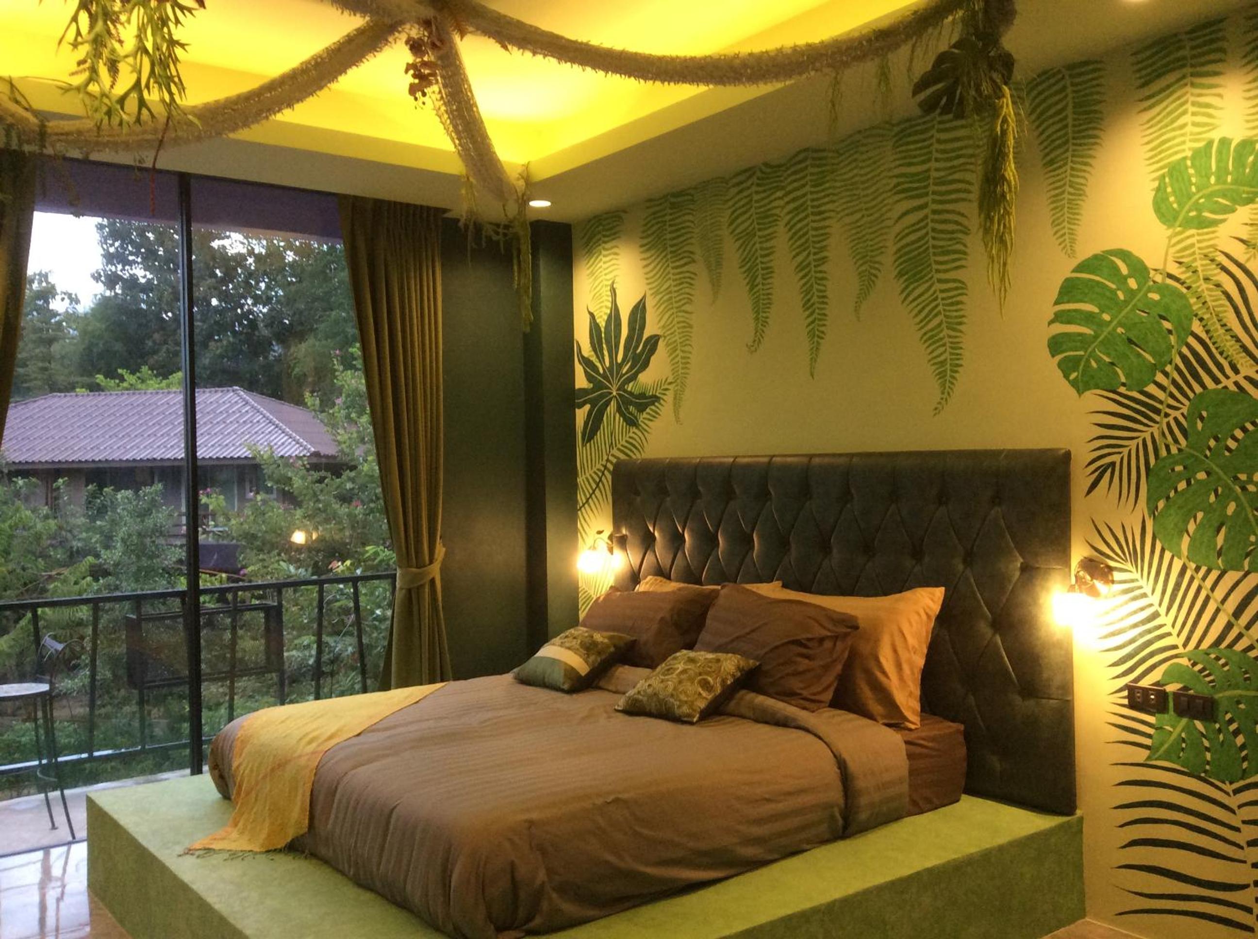 Deluxe Double Room with Balcony - Photo 3