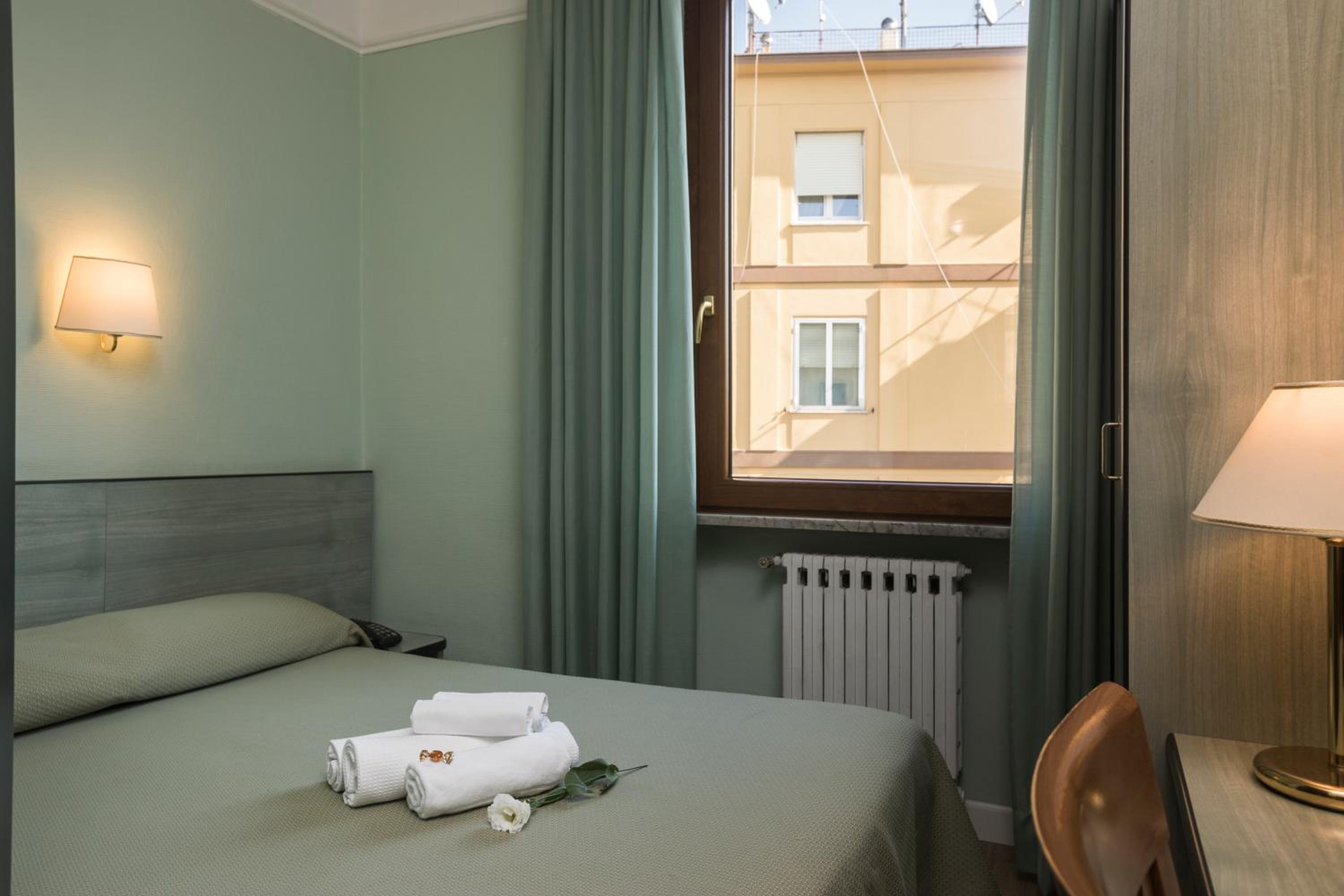 Economy Double Room photo 1