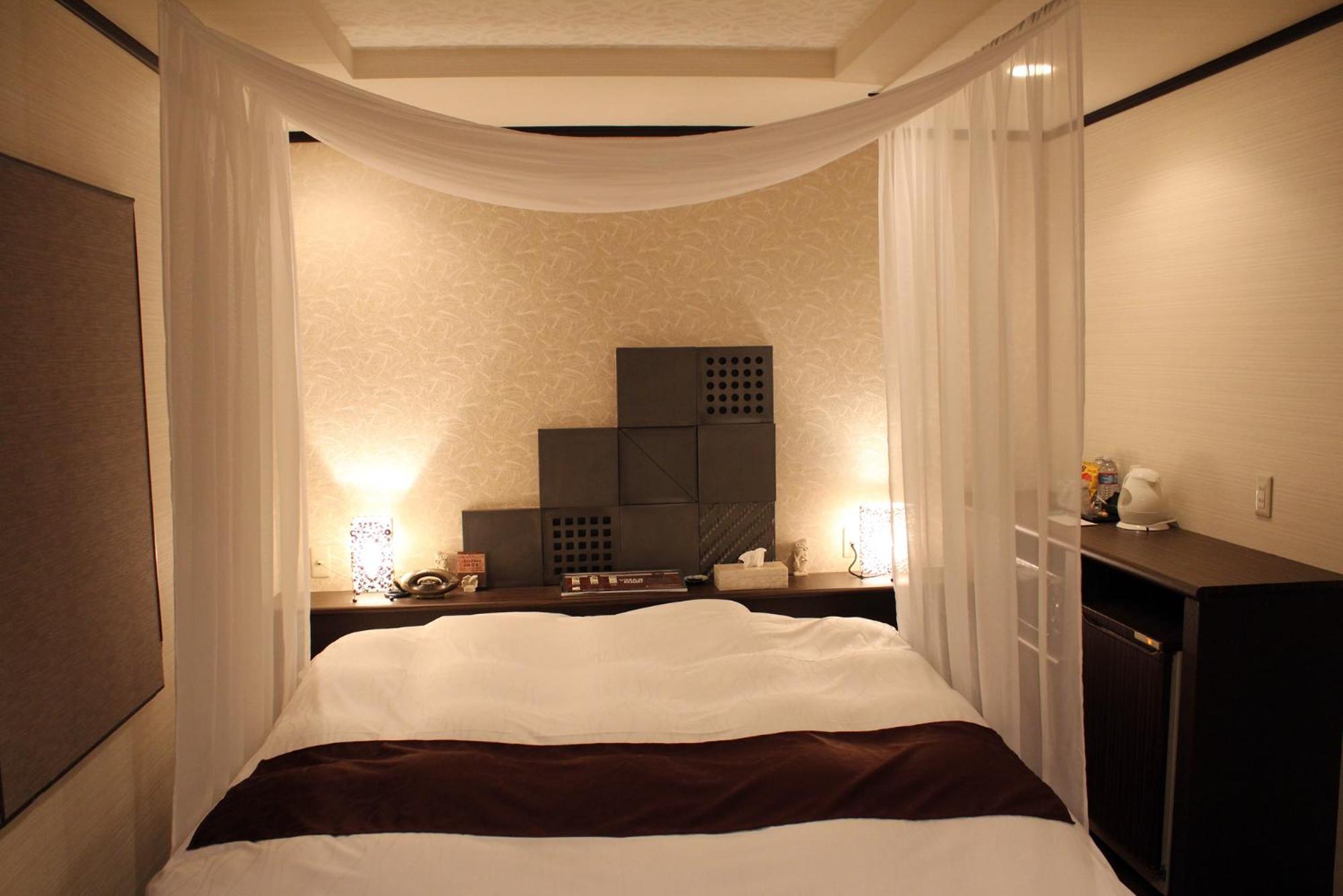 Queen Room - Smoking - Photo 14