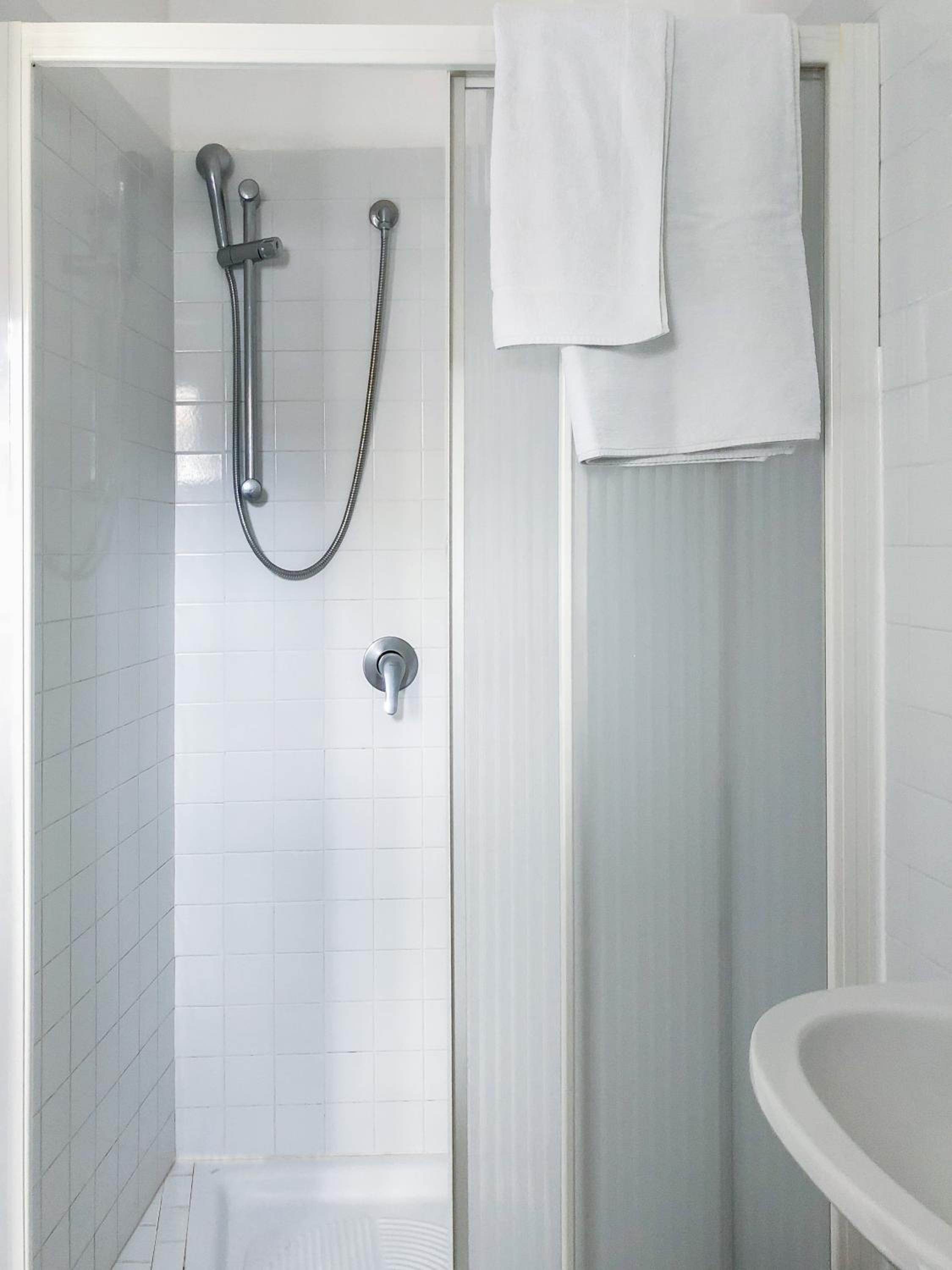 Standard Triple Room - Photo 18