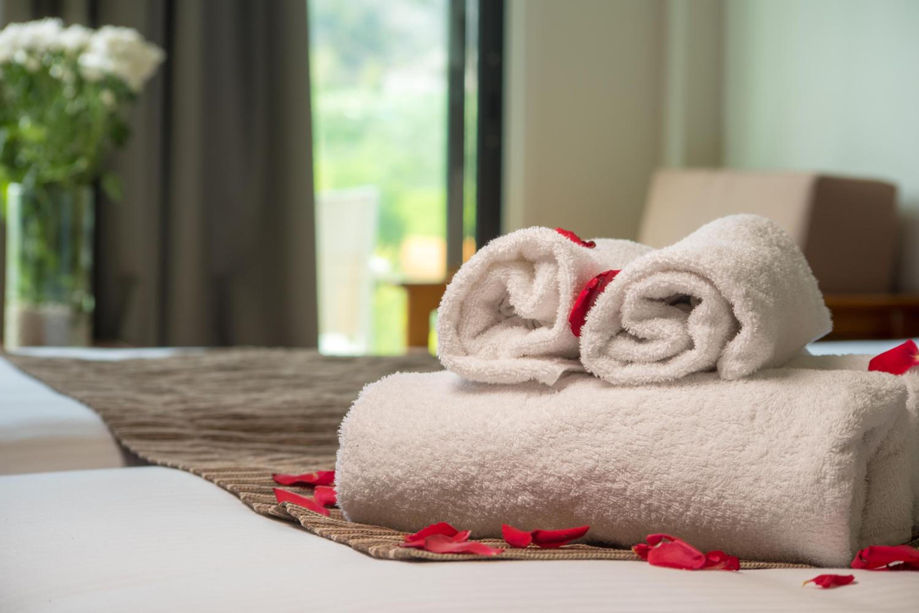 Honeymoon Suite photo 2