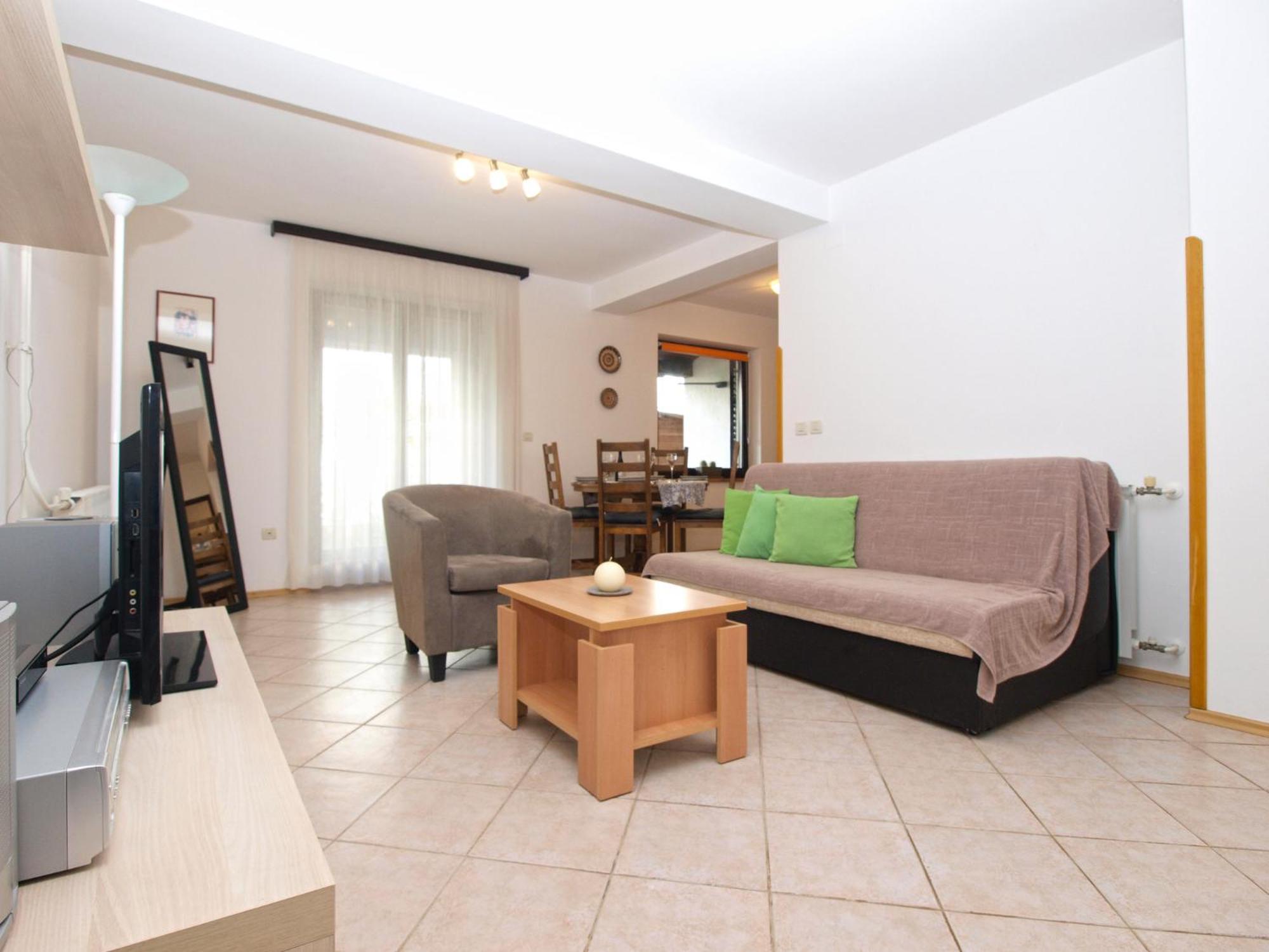 Apartment photo 3