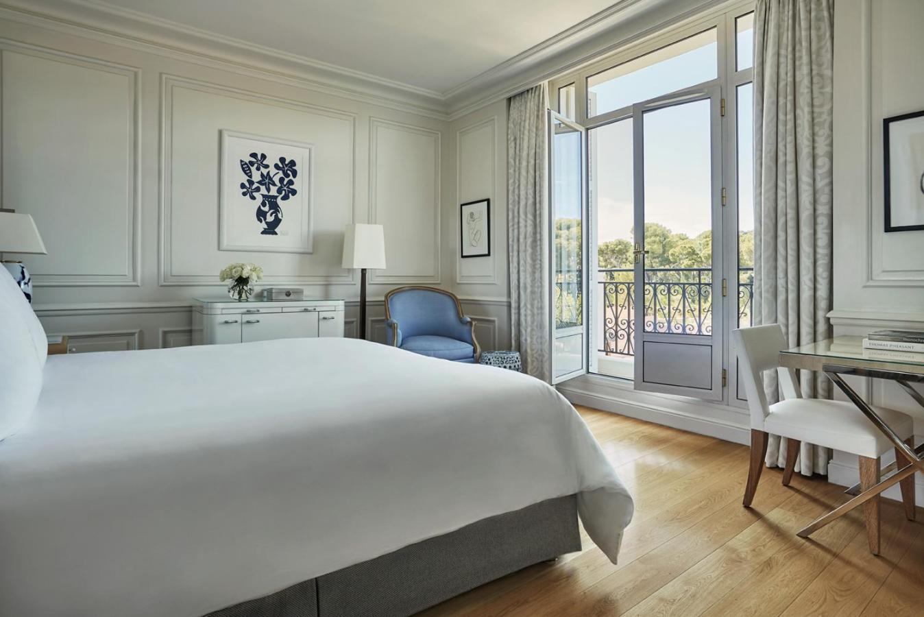 Suite Four Seasons Vue Pinède – Lit King-Size photo