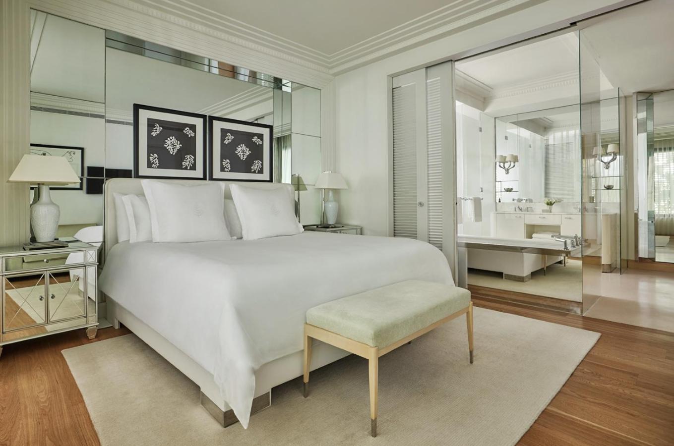 Suite Four Seasons avec Piscine – Lit King-Size photo