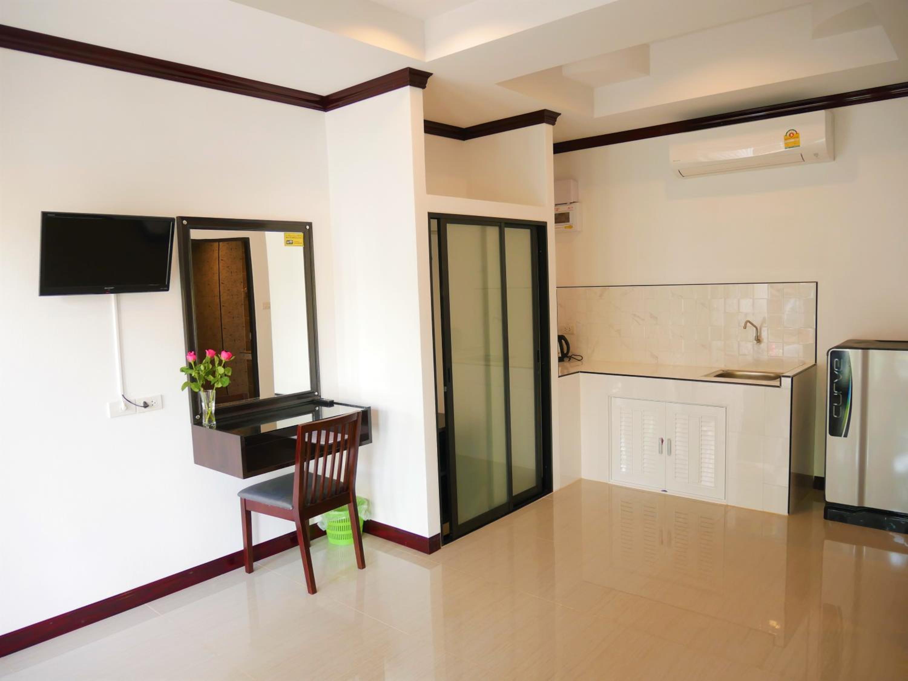 Double Room with Terrace - Photo 22