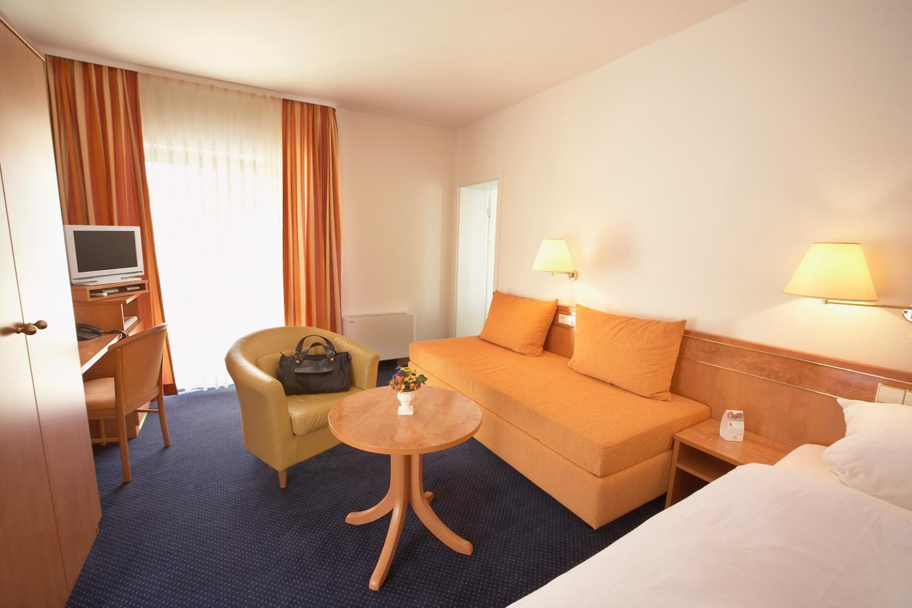 First Class Single Room photo 1