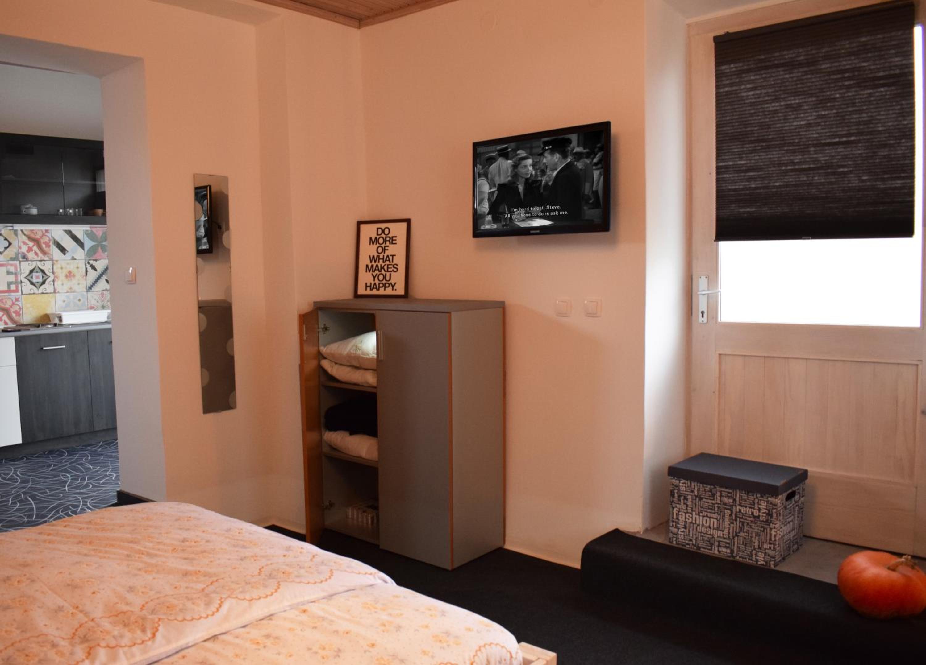 Apartment - Photo 16