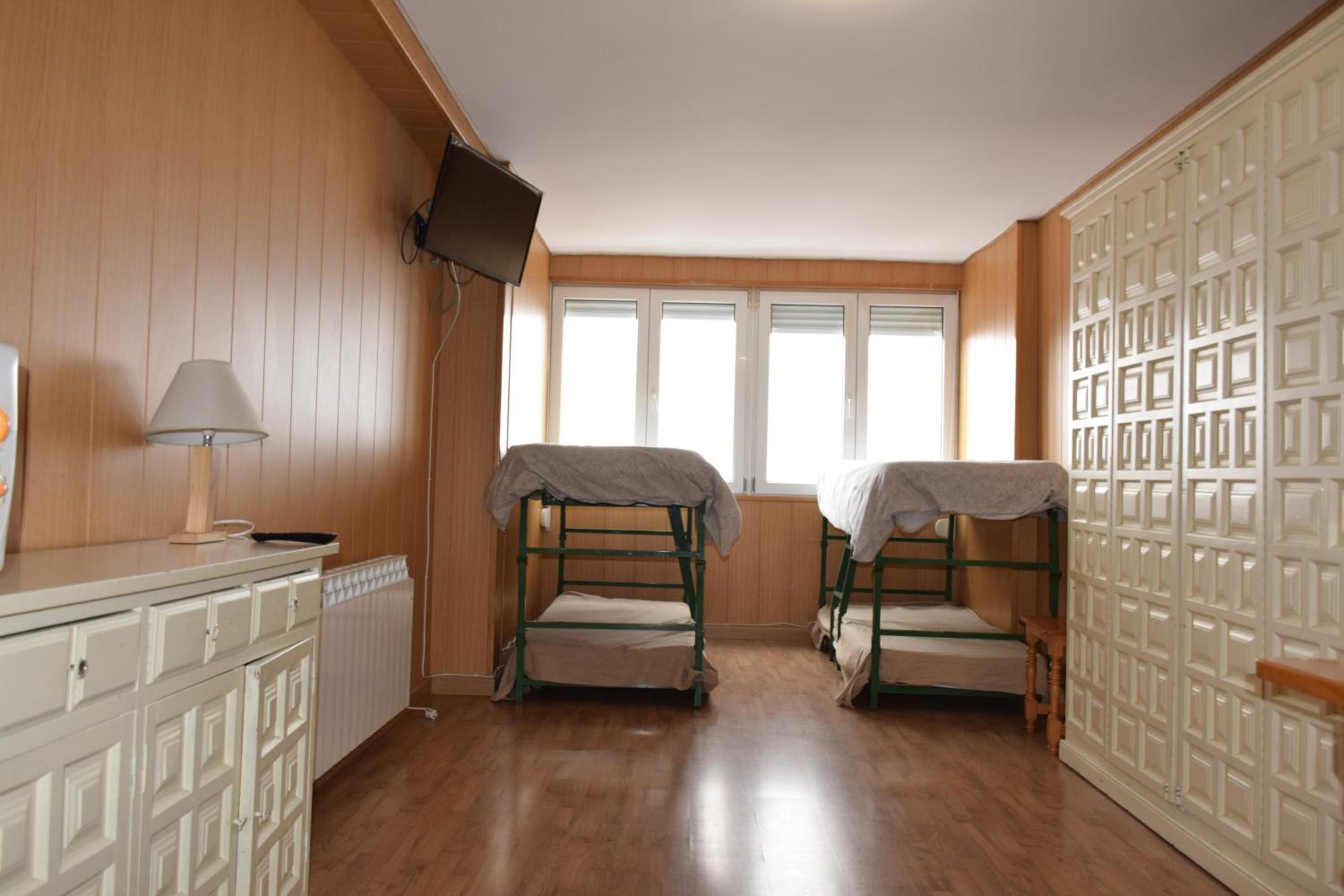 Family Studio - Photo 16