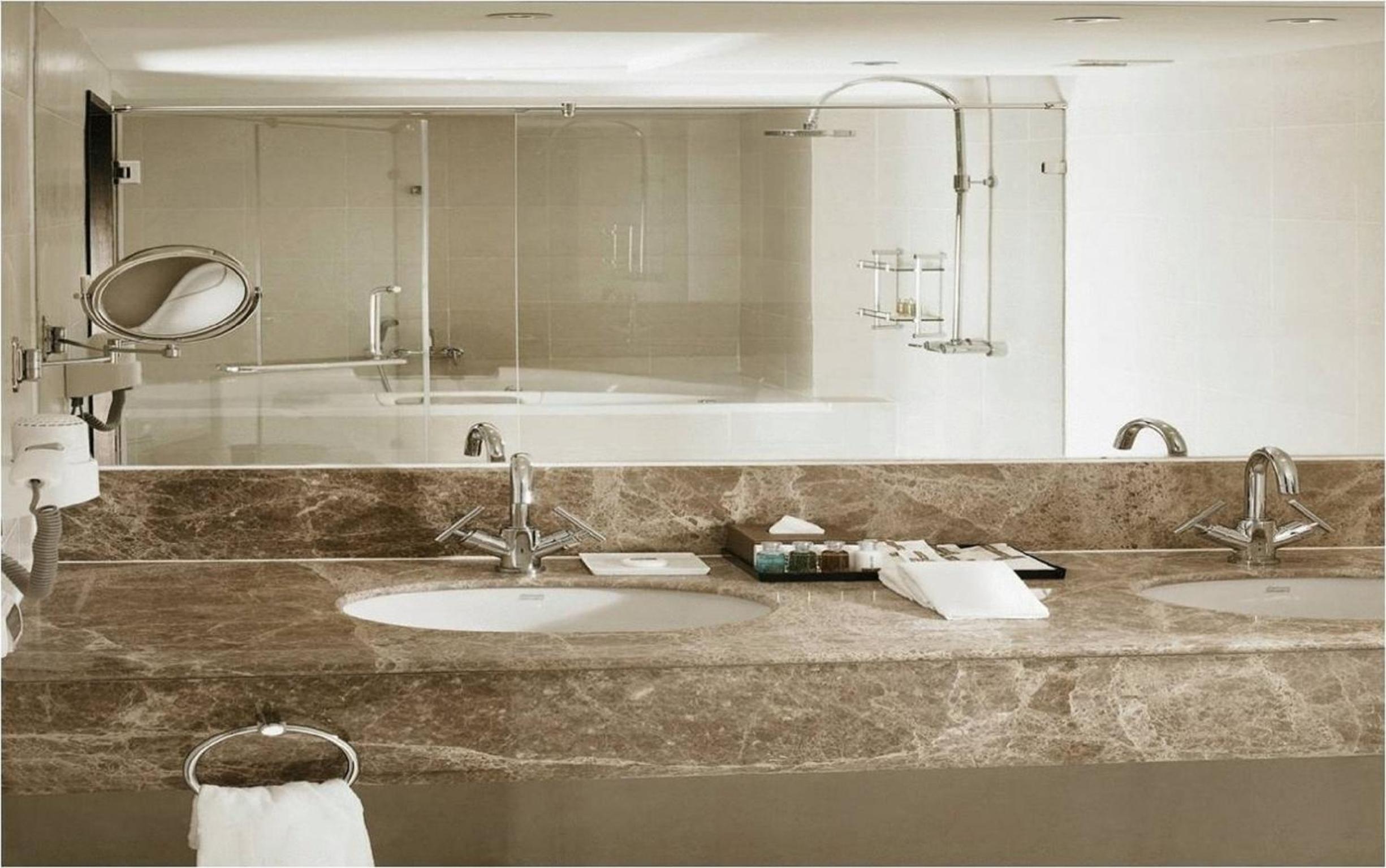 Jacuzzi Suite Single Room photo 2