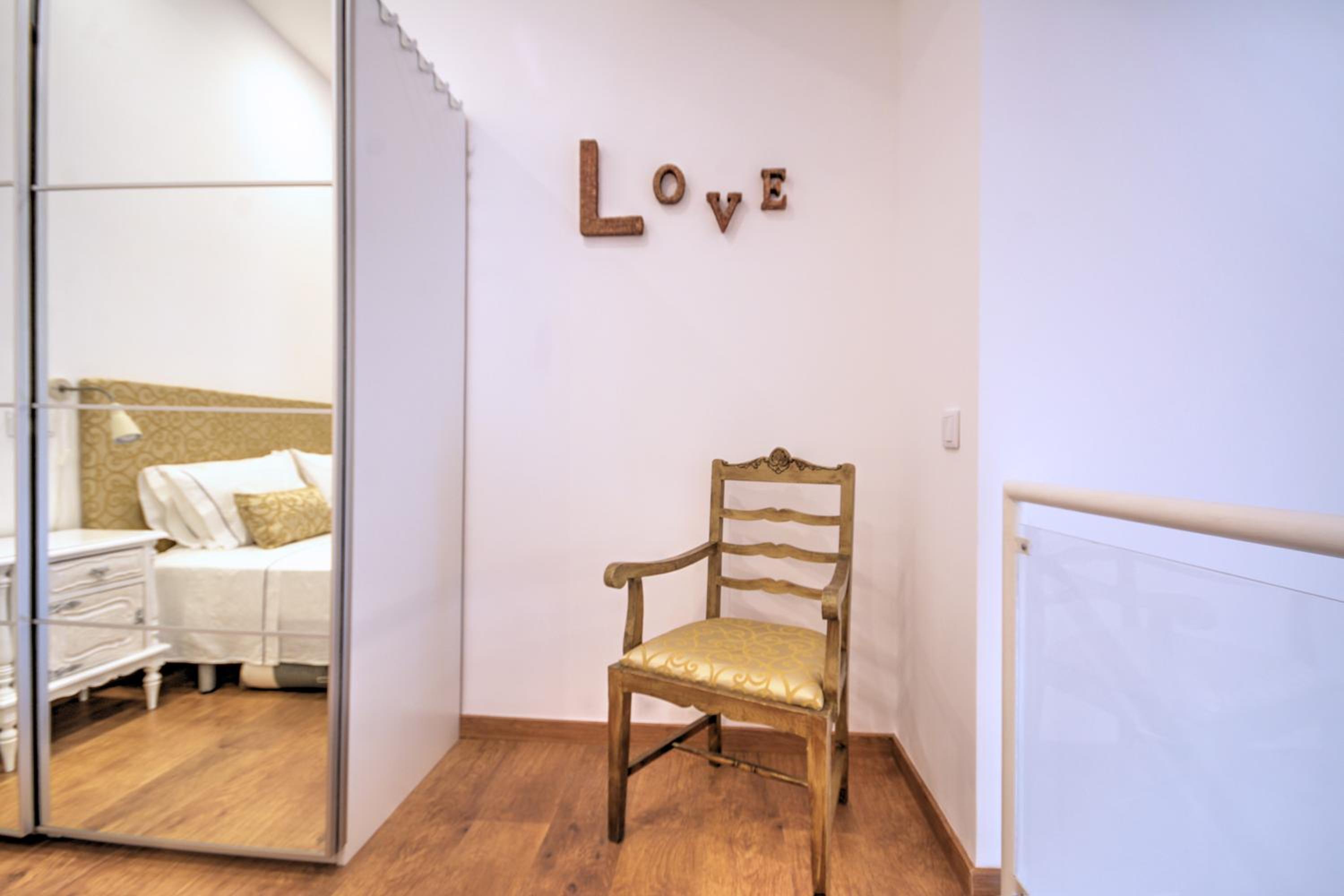 Studio Apartment photo 2