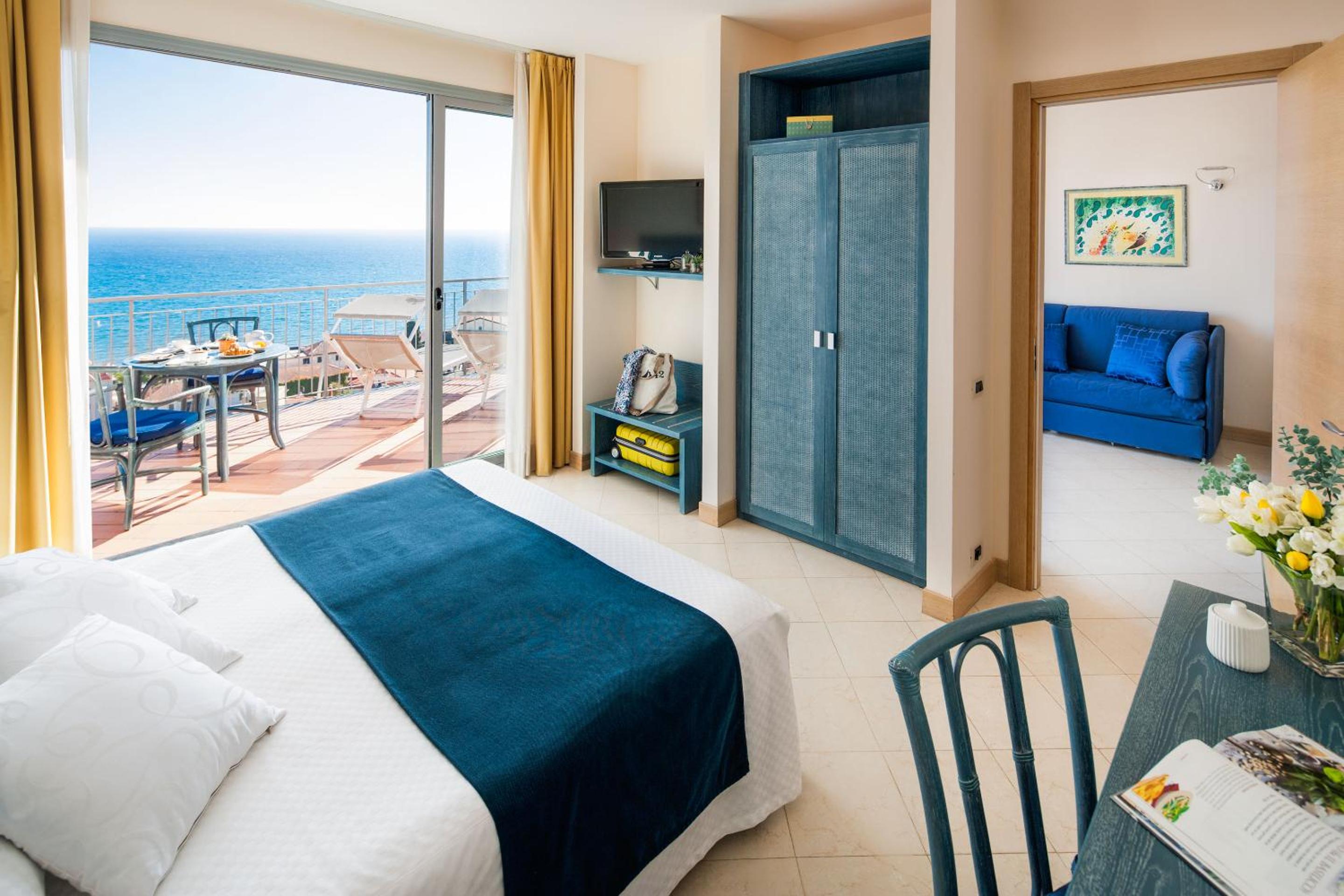 Suite with Sea View photo 1