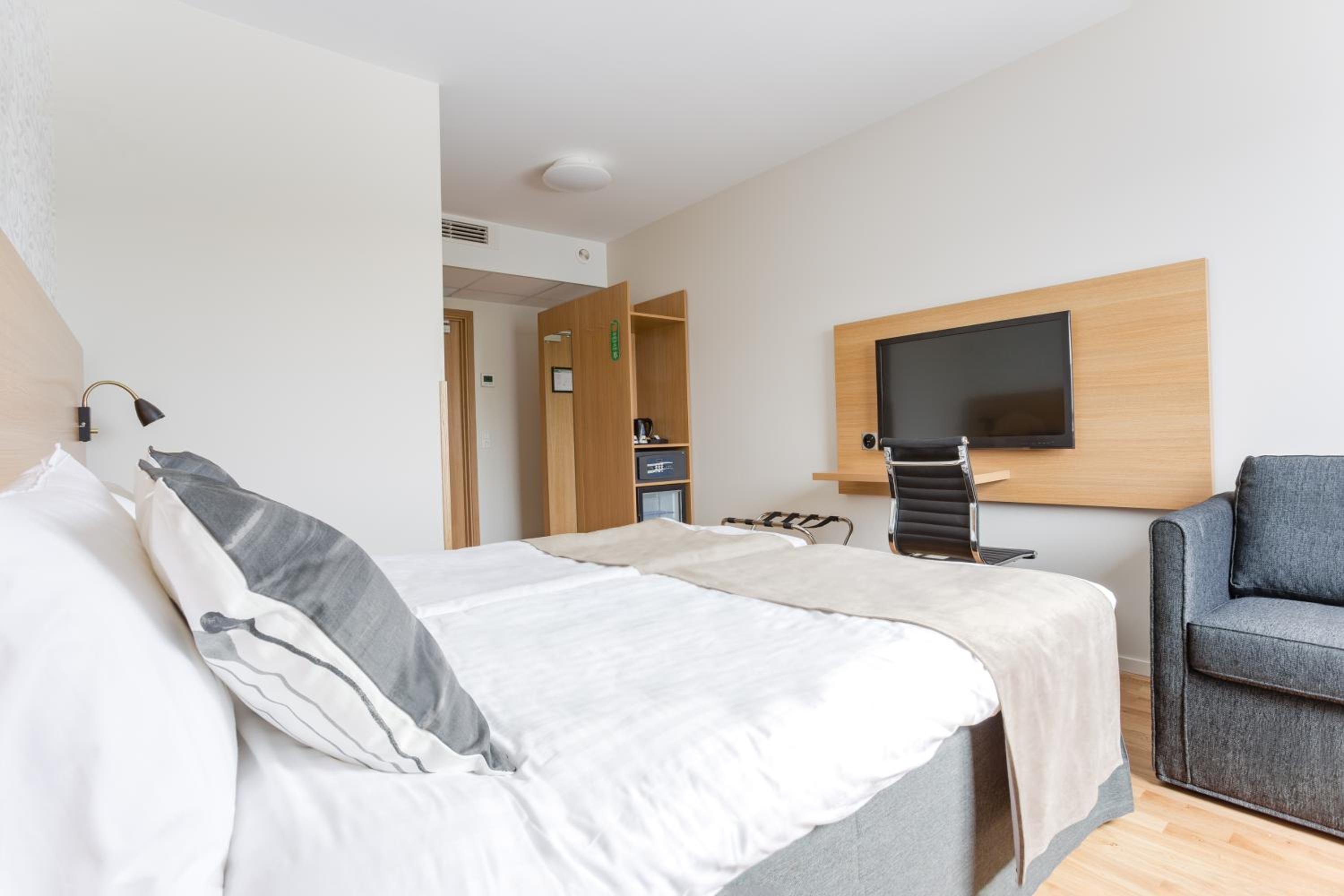 Deluxe Double Room photo 2