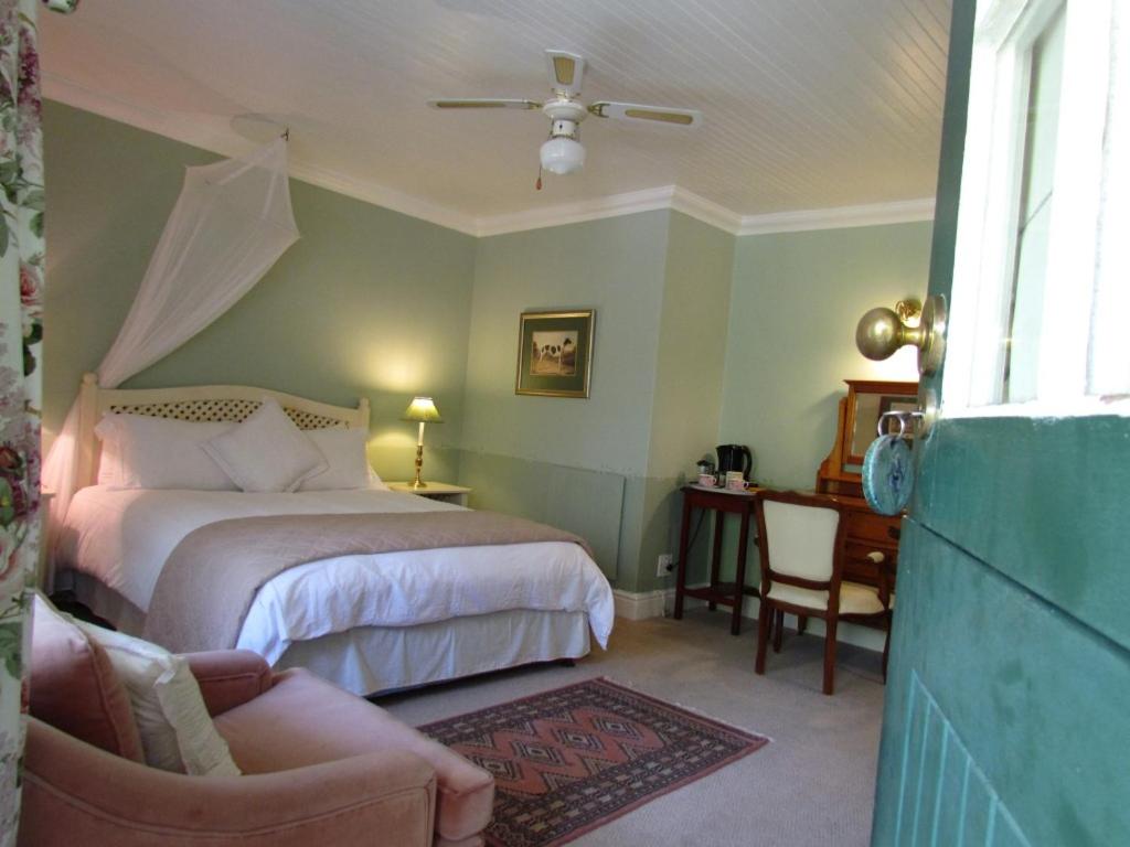 Deluxe King Room photo 2