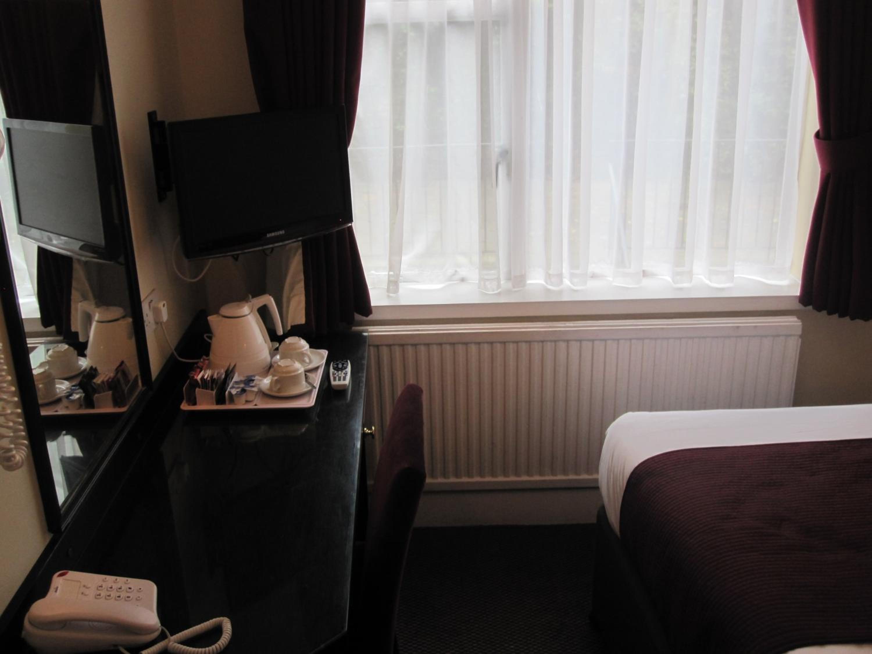 Single Room photo 2