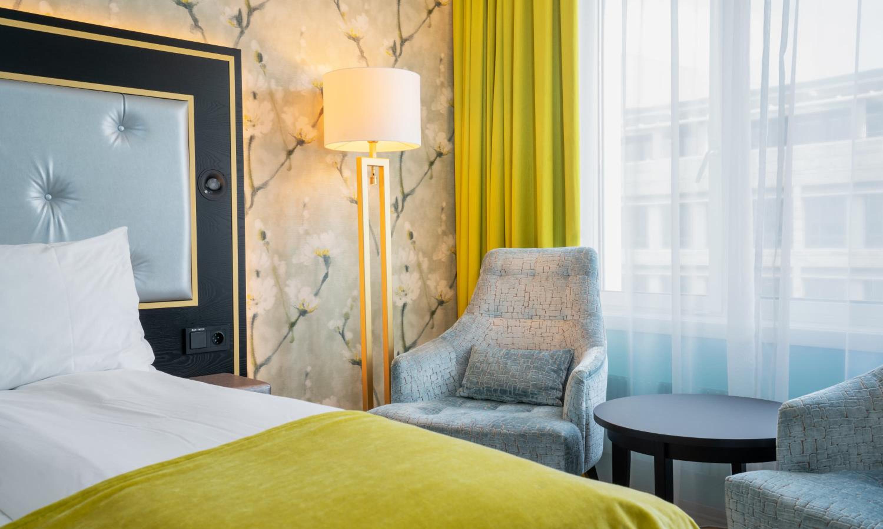 Standard Twin Room - Photo 1