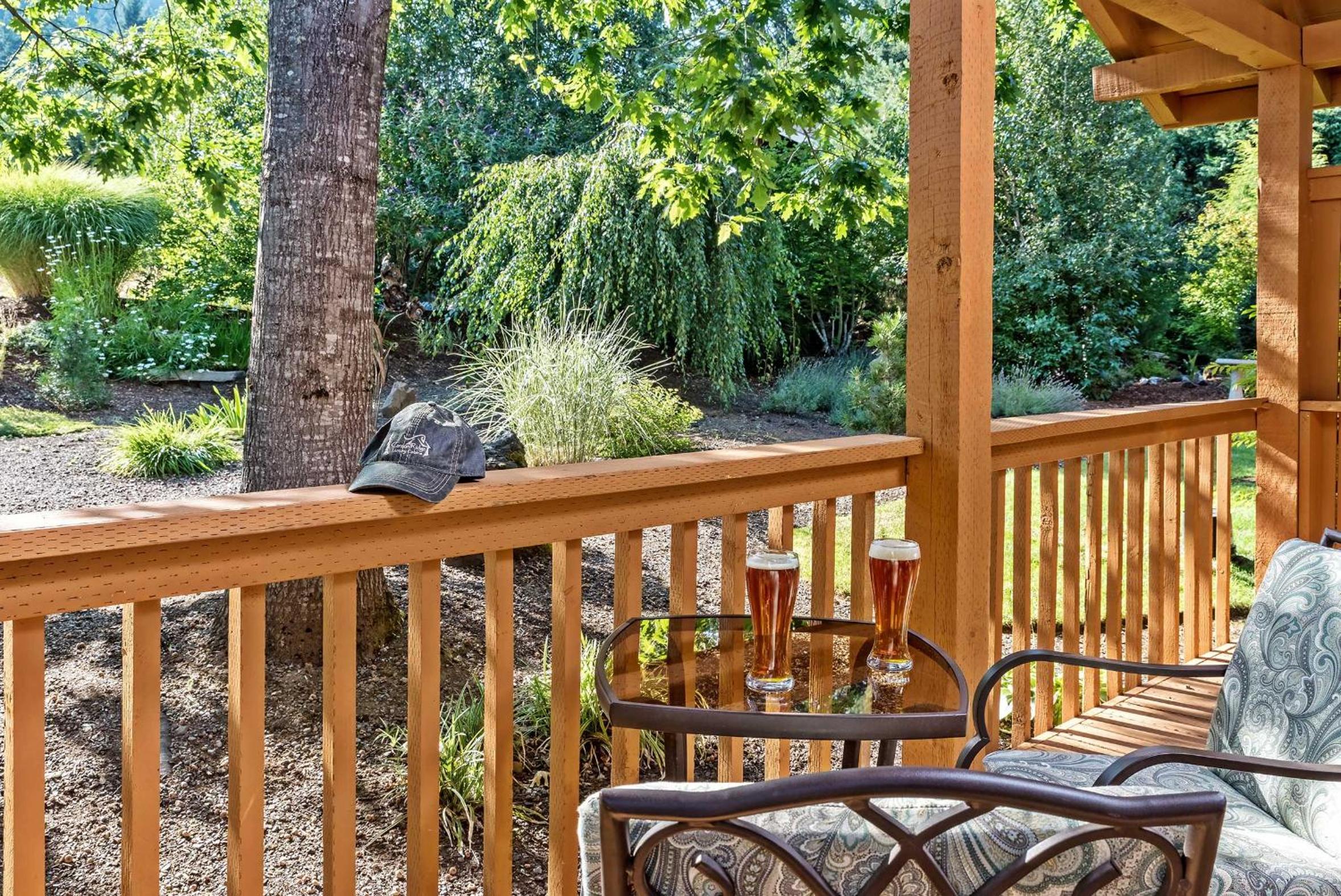 Elk Cove - 3 photo 3