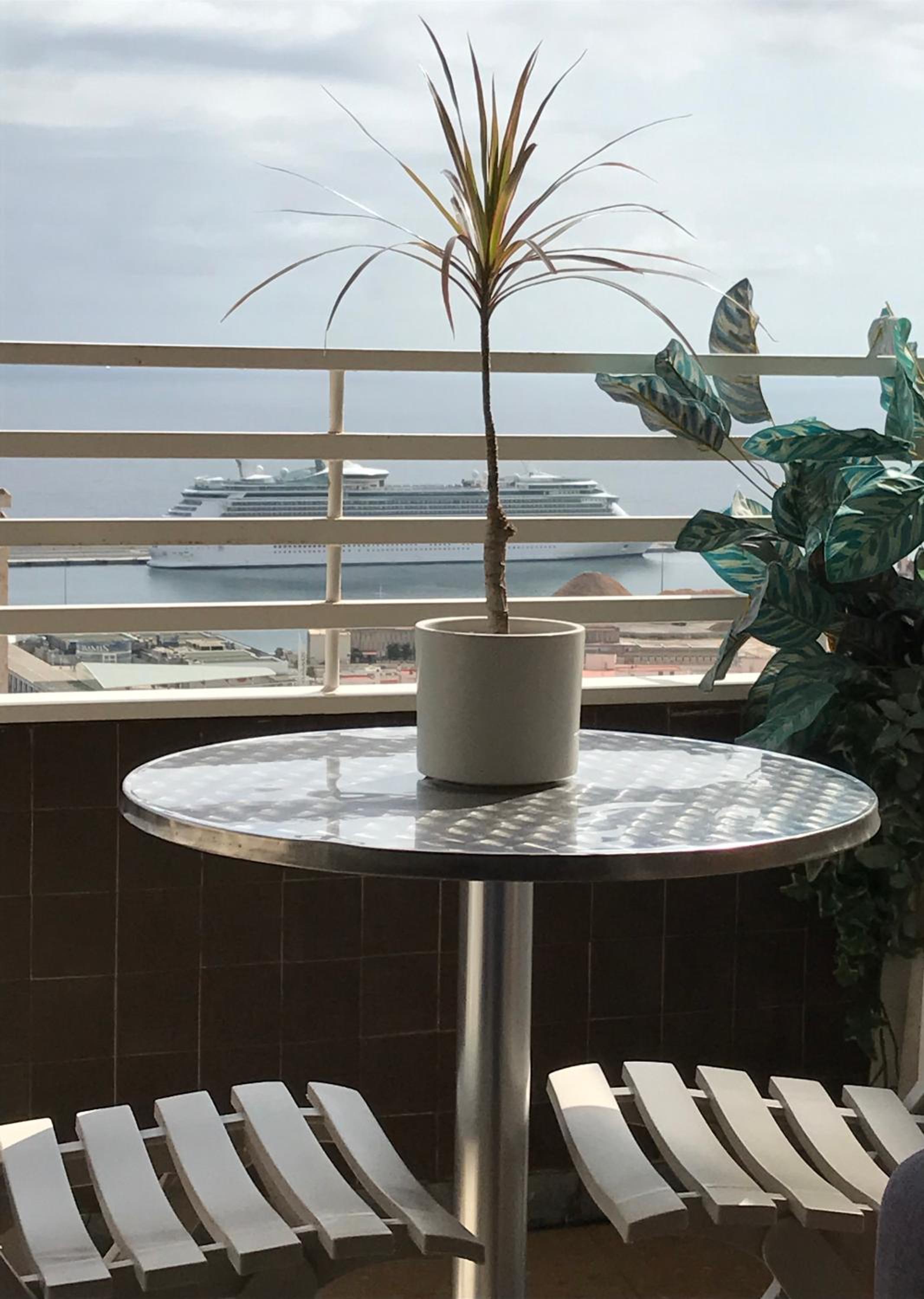 Suite with Balcony - Photo 20