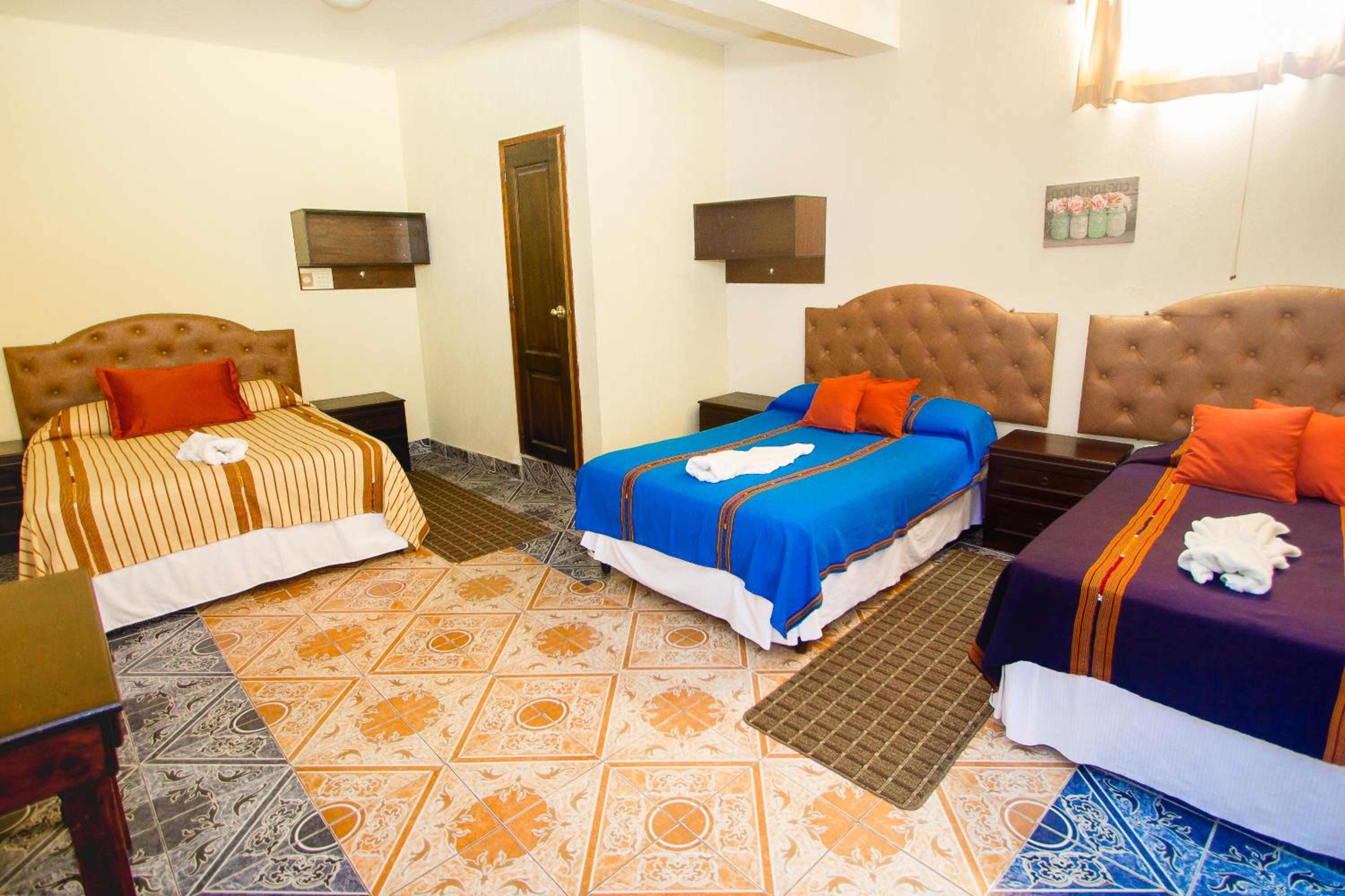Triple Room with Private Bathroom photo 1