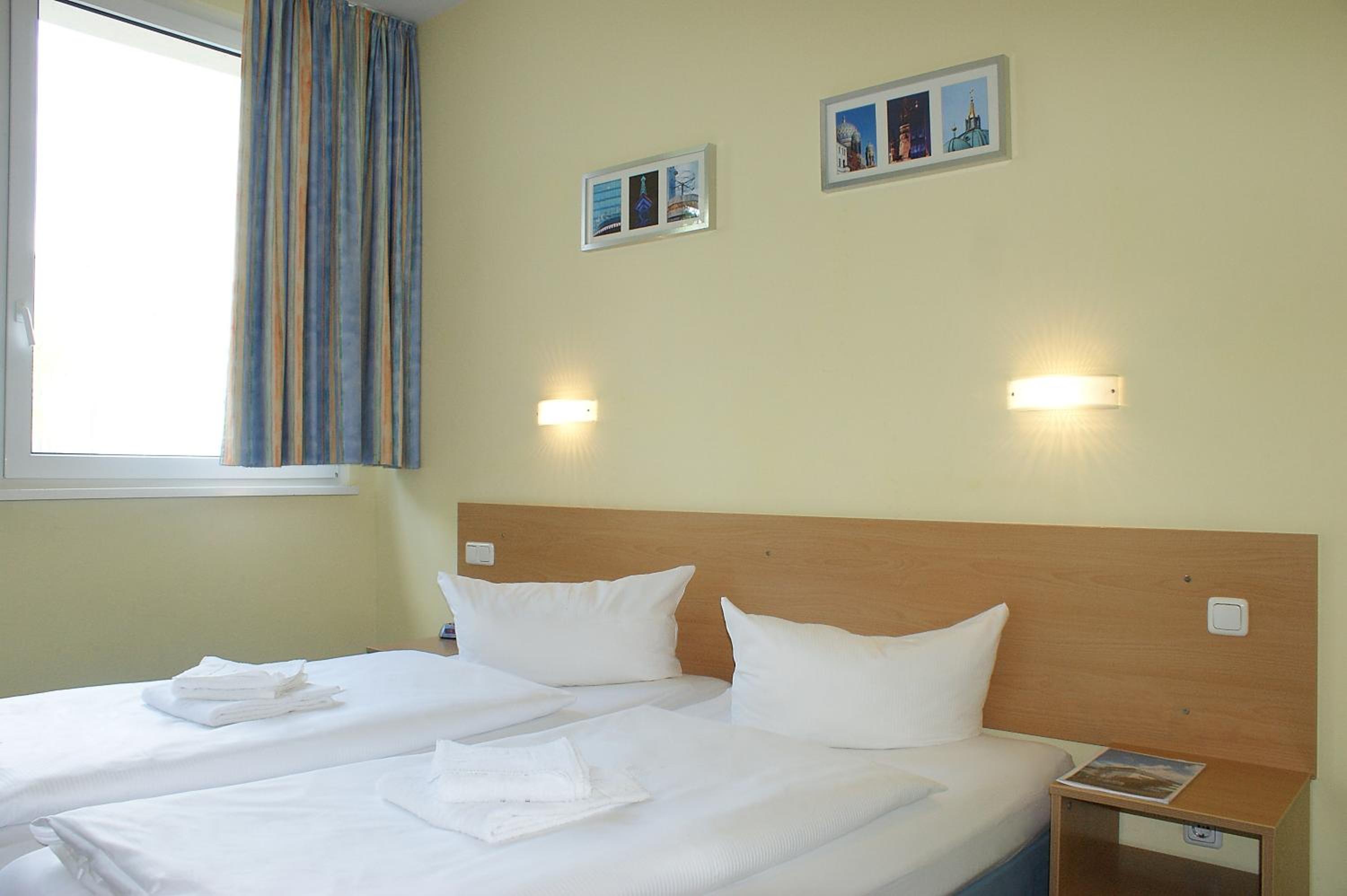 Standard Double Room - Single Use photo 1