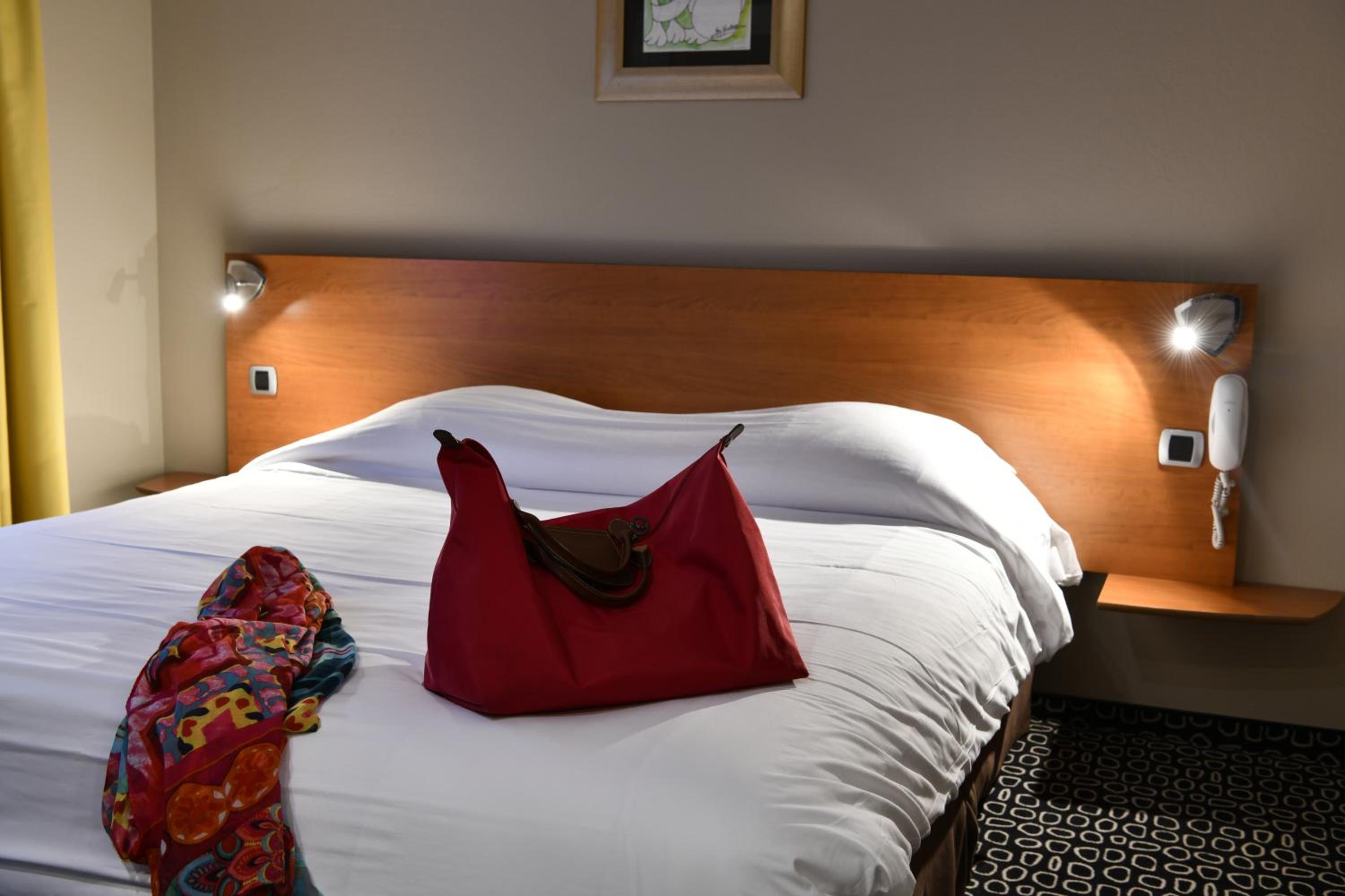 Double Room - Photo 8