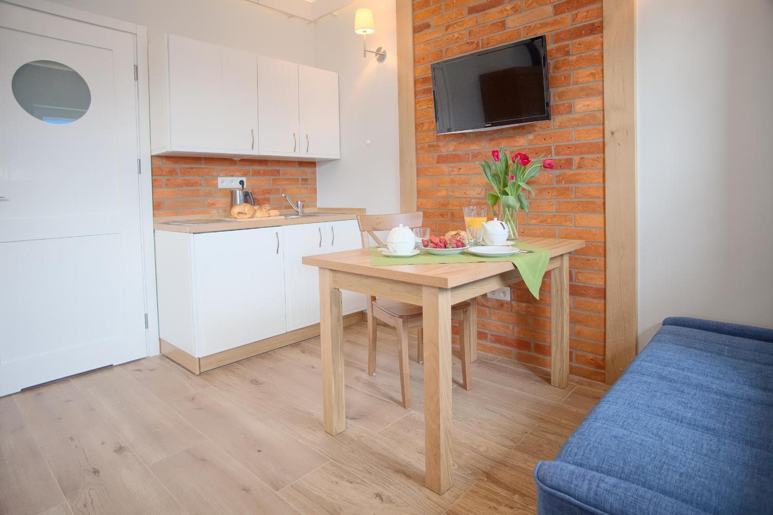 Double or Twin Room - Photo 4