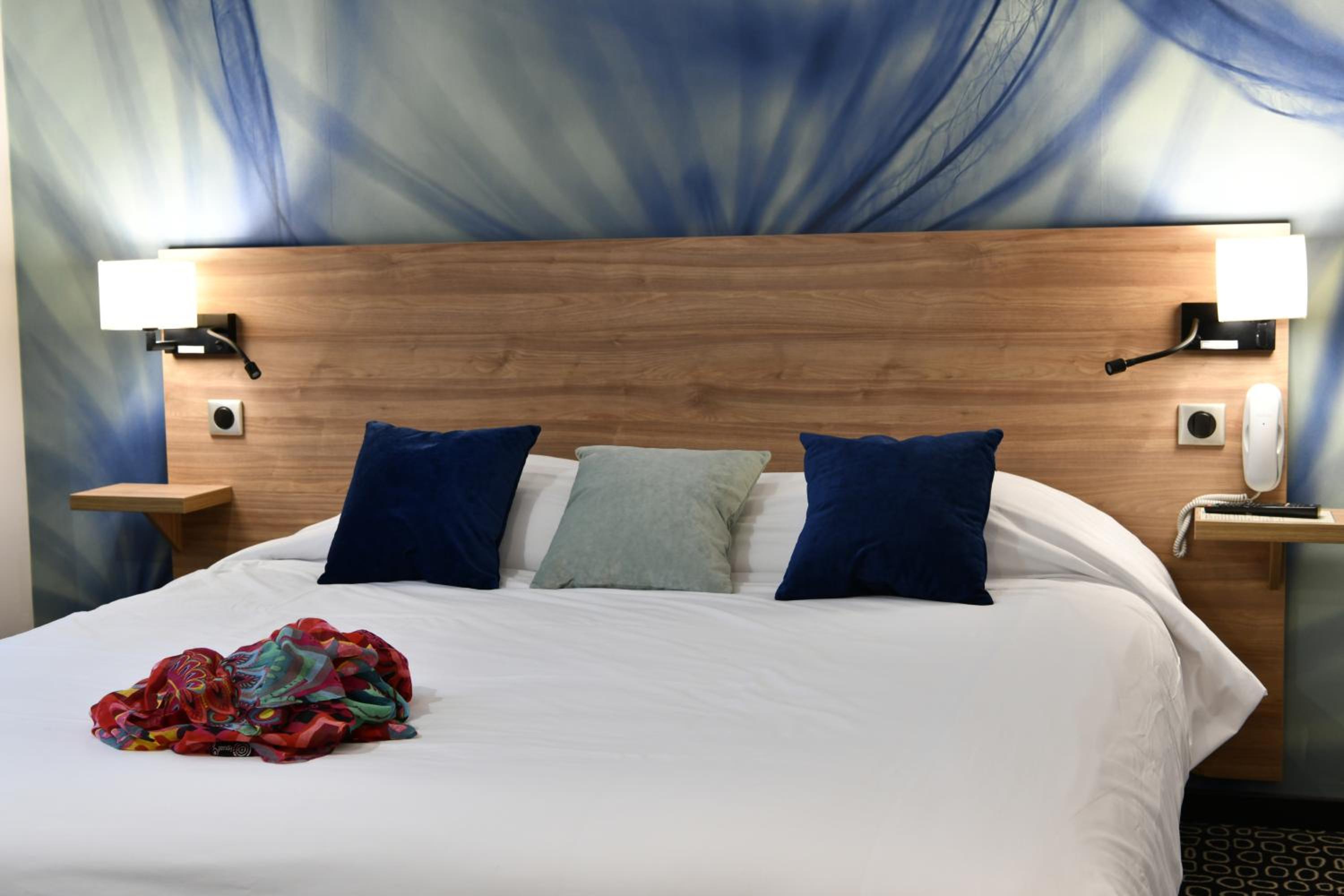 Superior Double Room - Photo 9