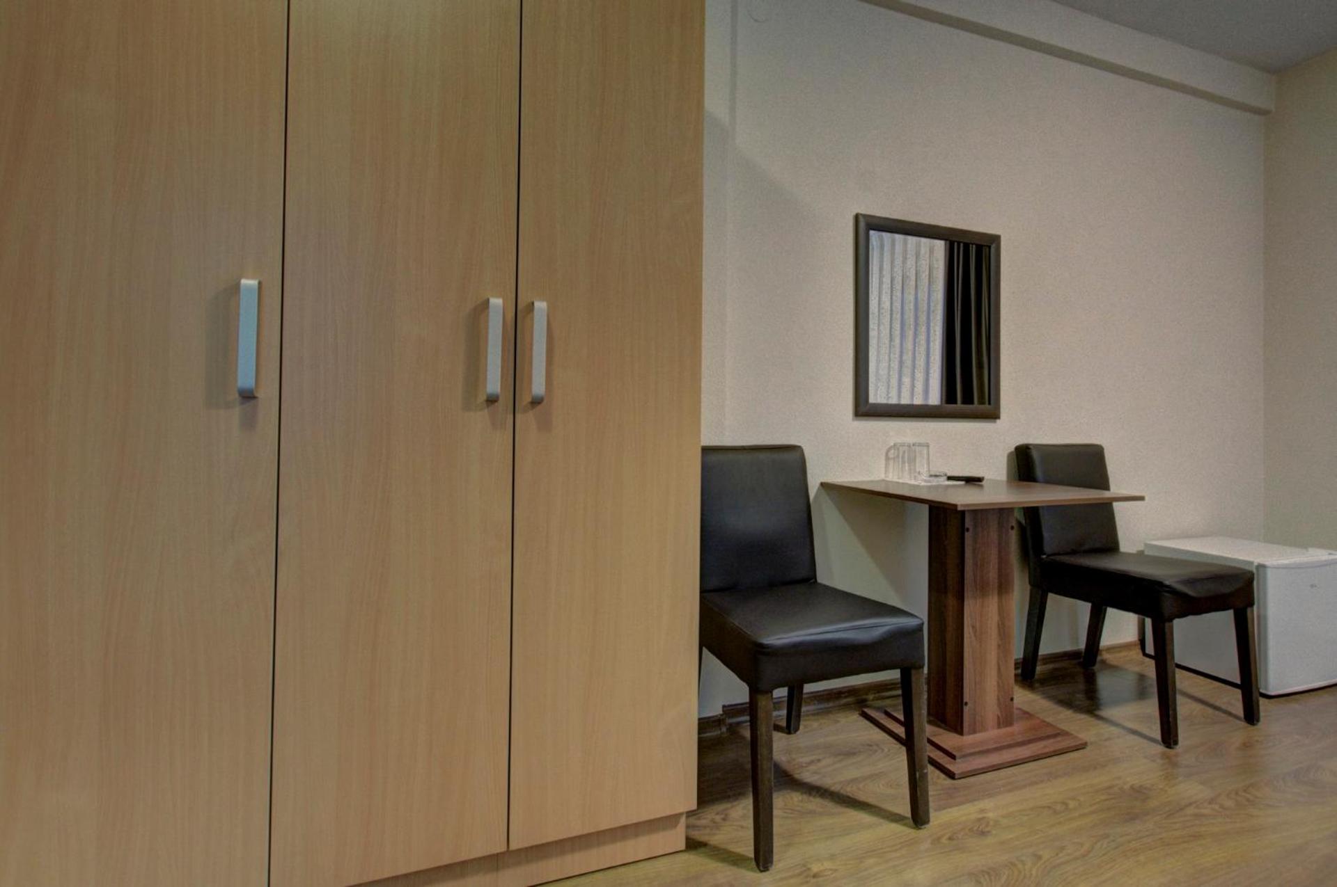 Double Room - Photo 4