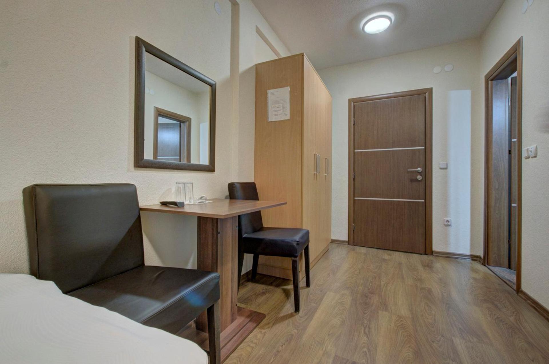 Triple Room - Photo 5