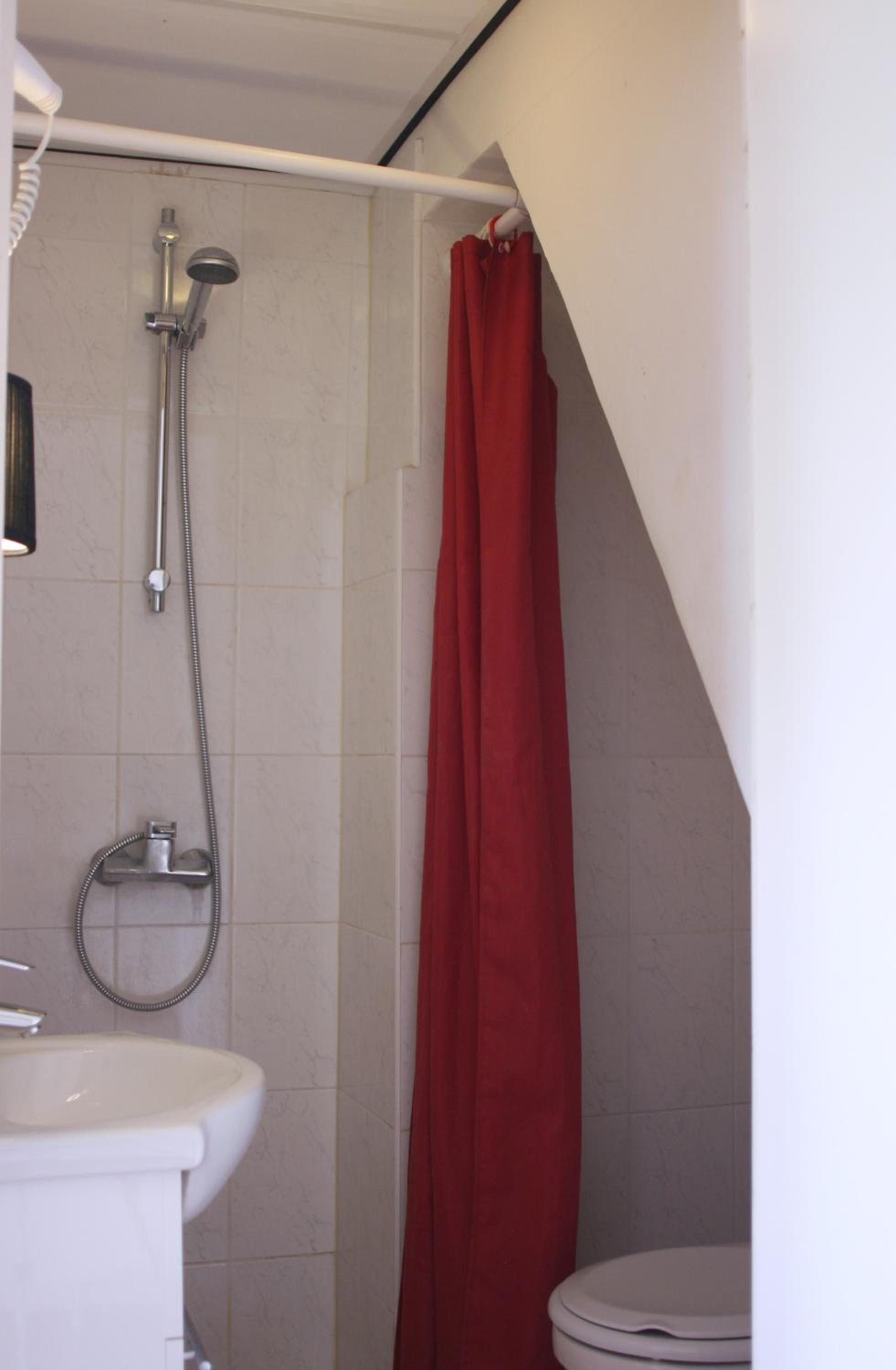 Double Room with Private Bathroom photo 3