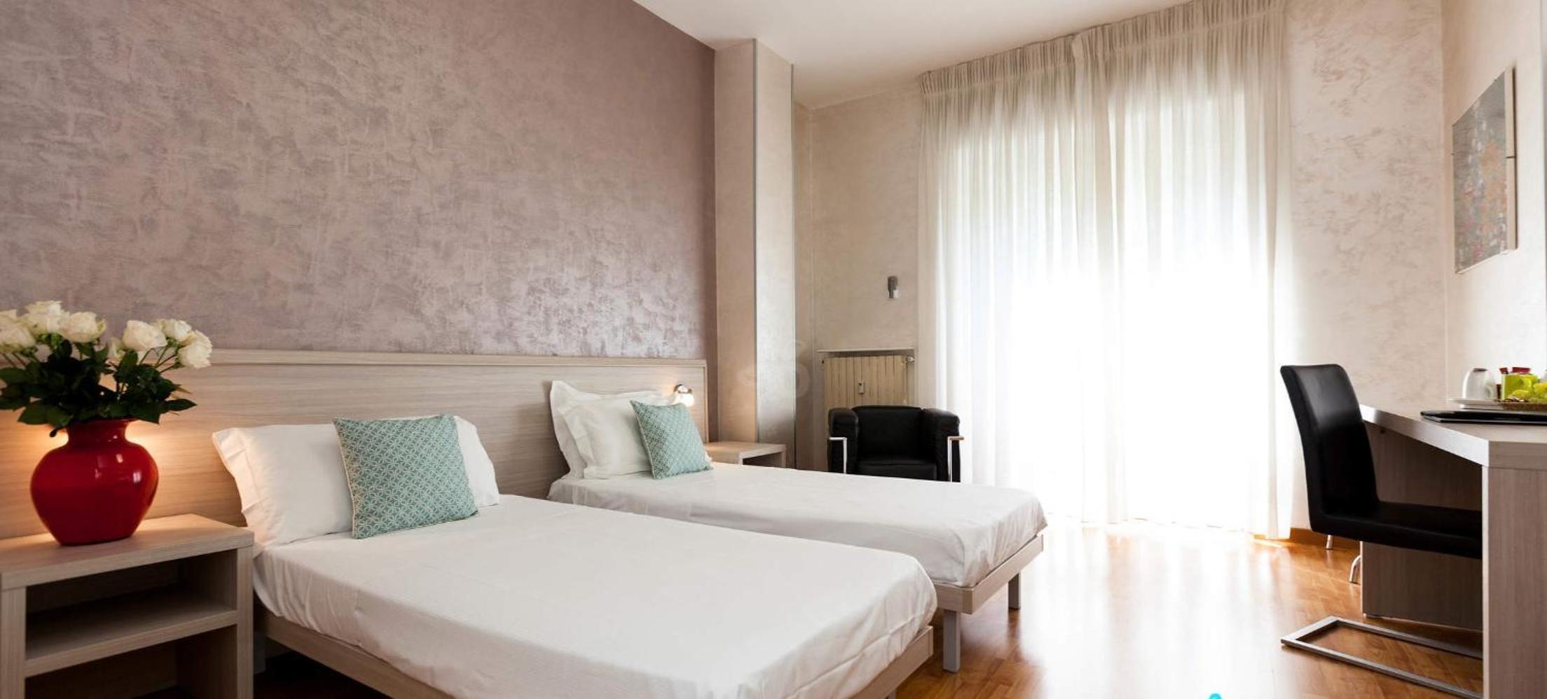 Triple Room - Photo 8