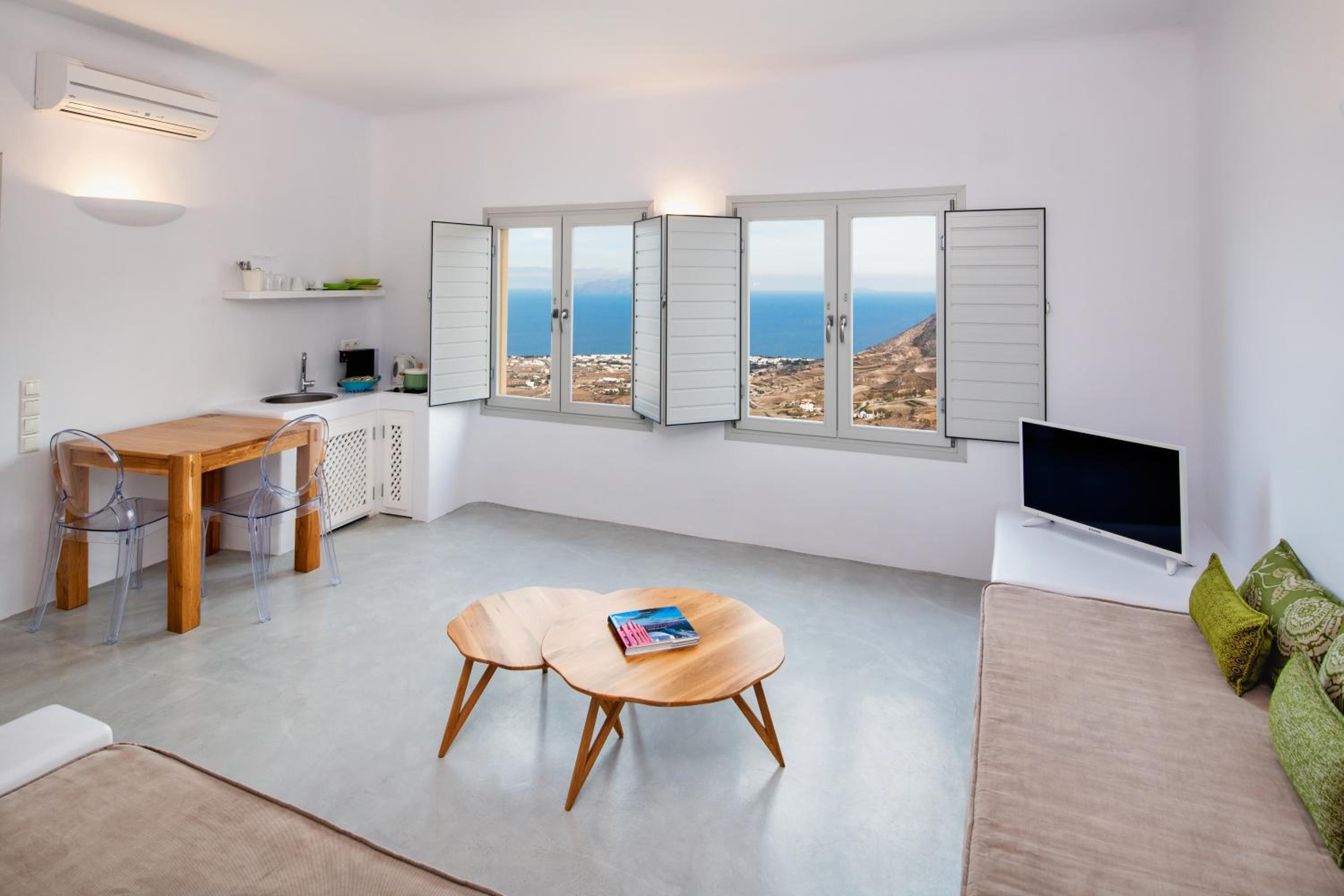 Private Aegean Suite with Plunge Pool photo 2