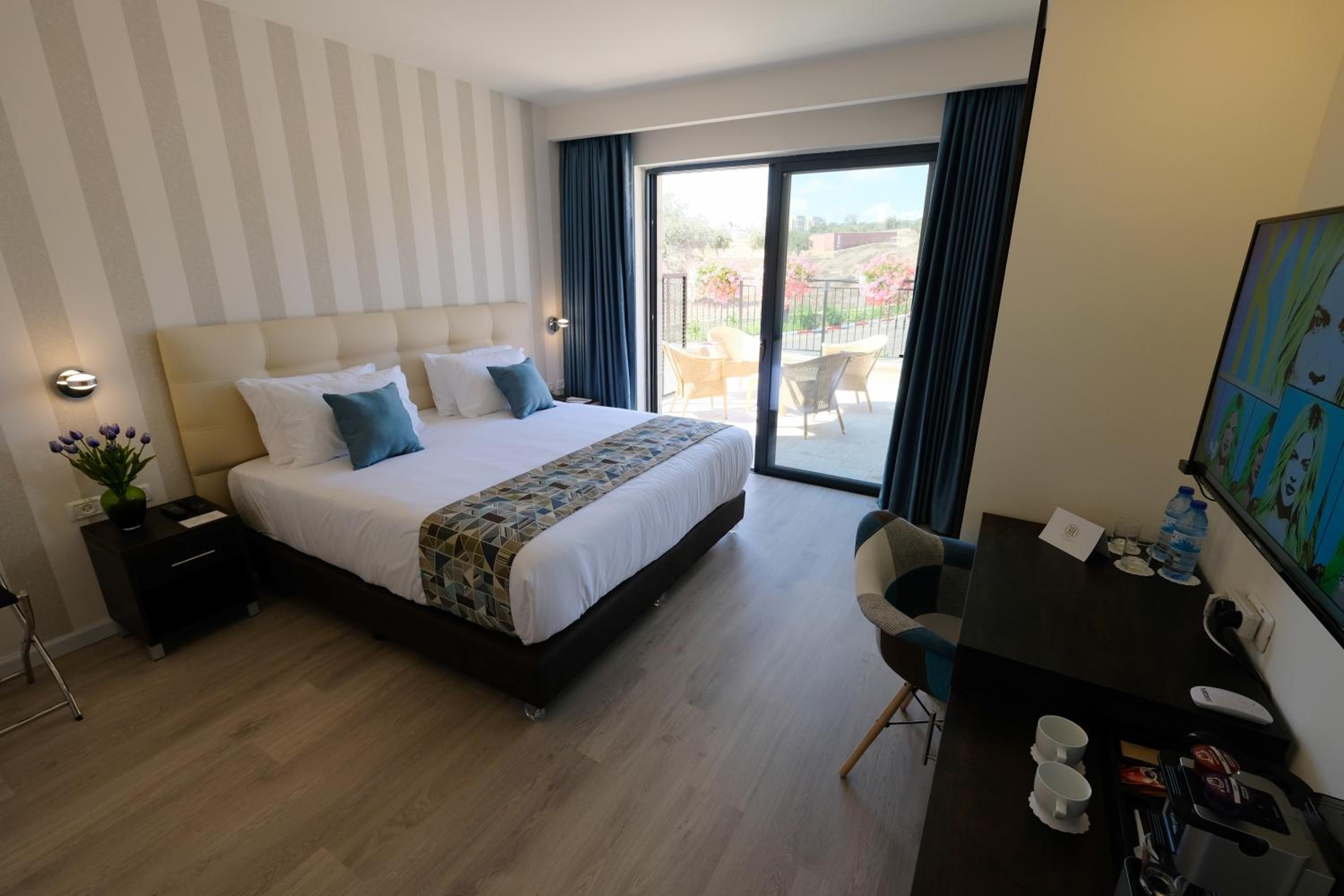Premium Double Room with Shared Terrace photo 1