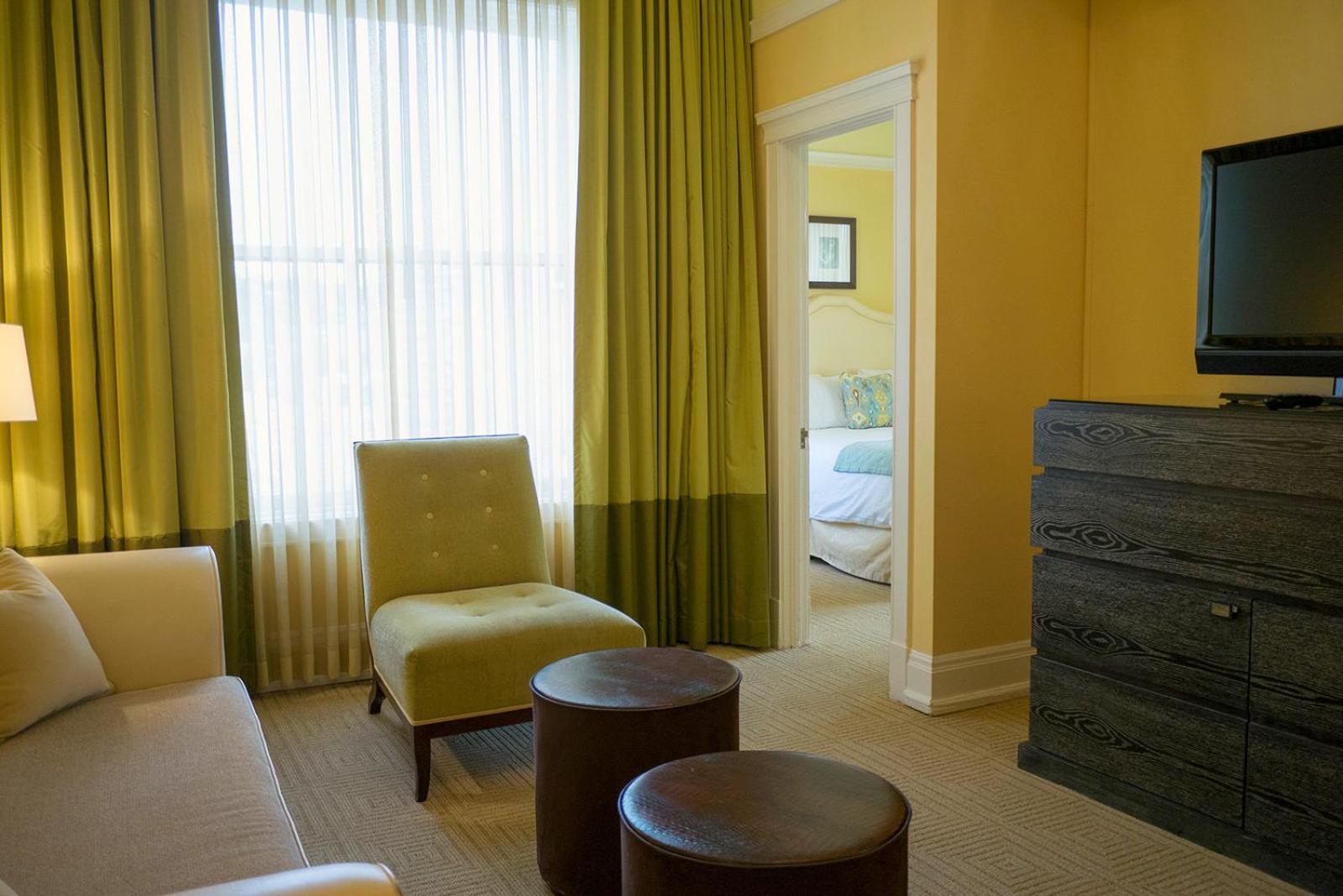 King Suite - Photo 11