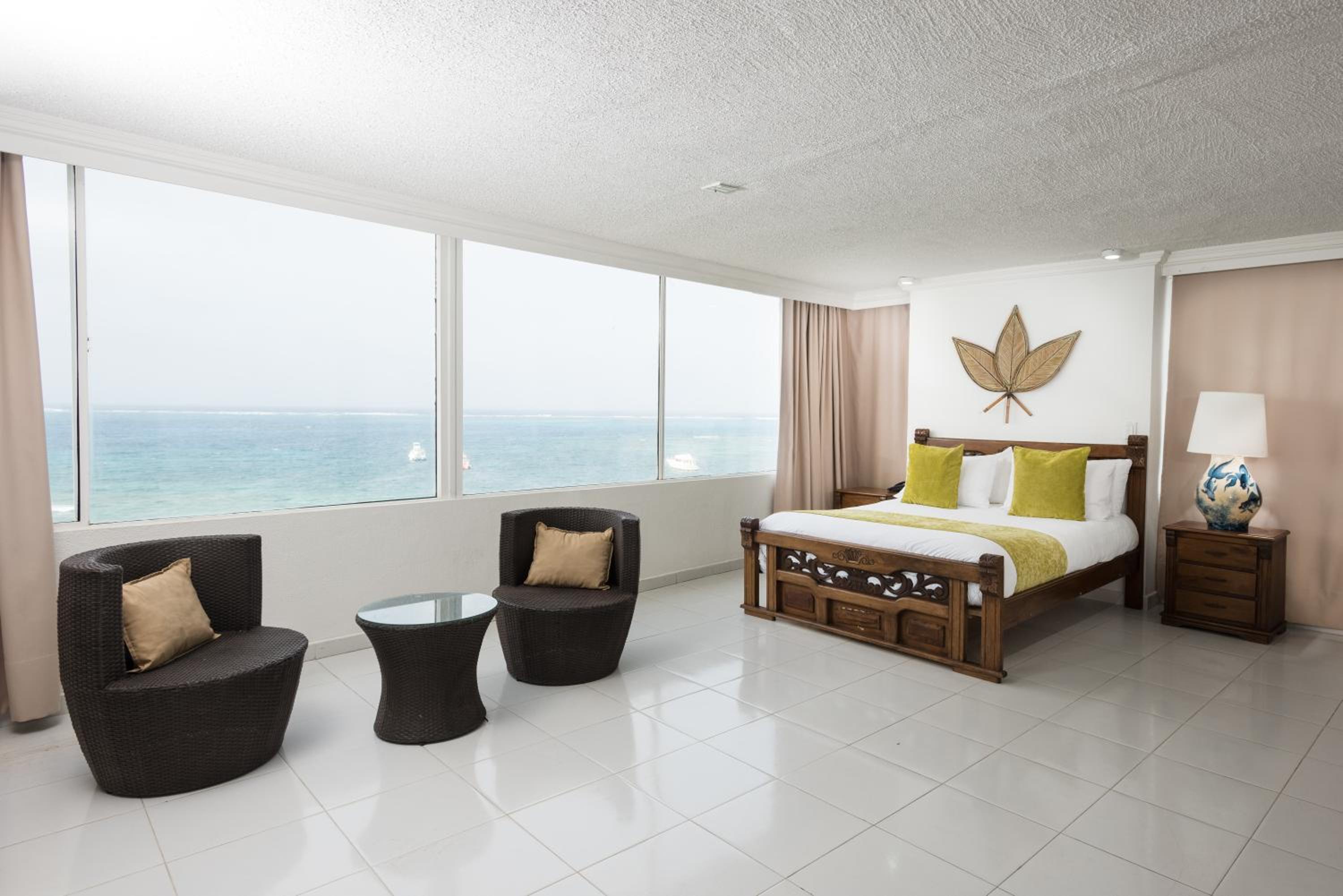 King Suite with Sea View photo 1