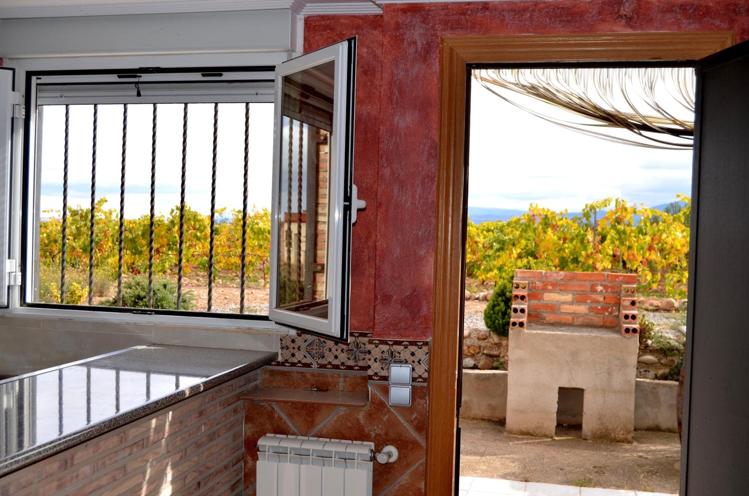 Apartment with Mountain View photo 3