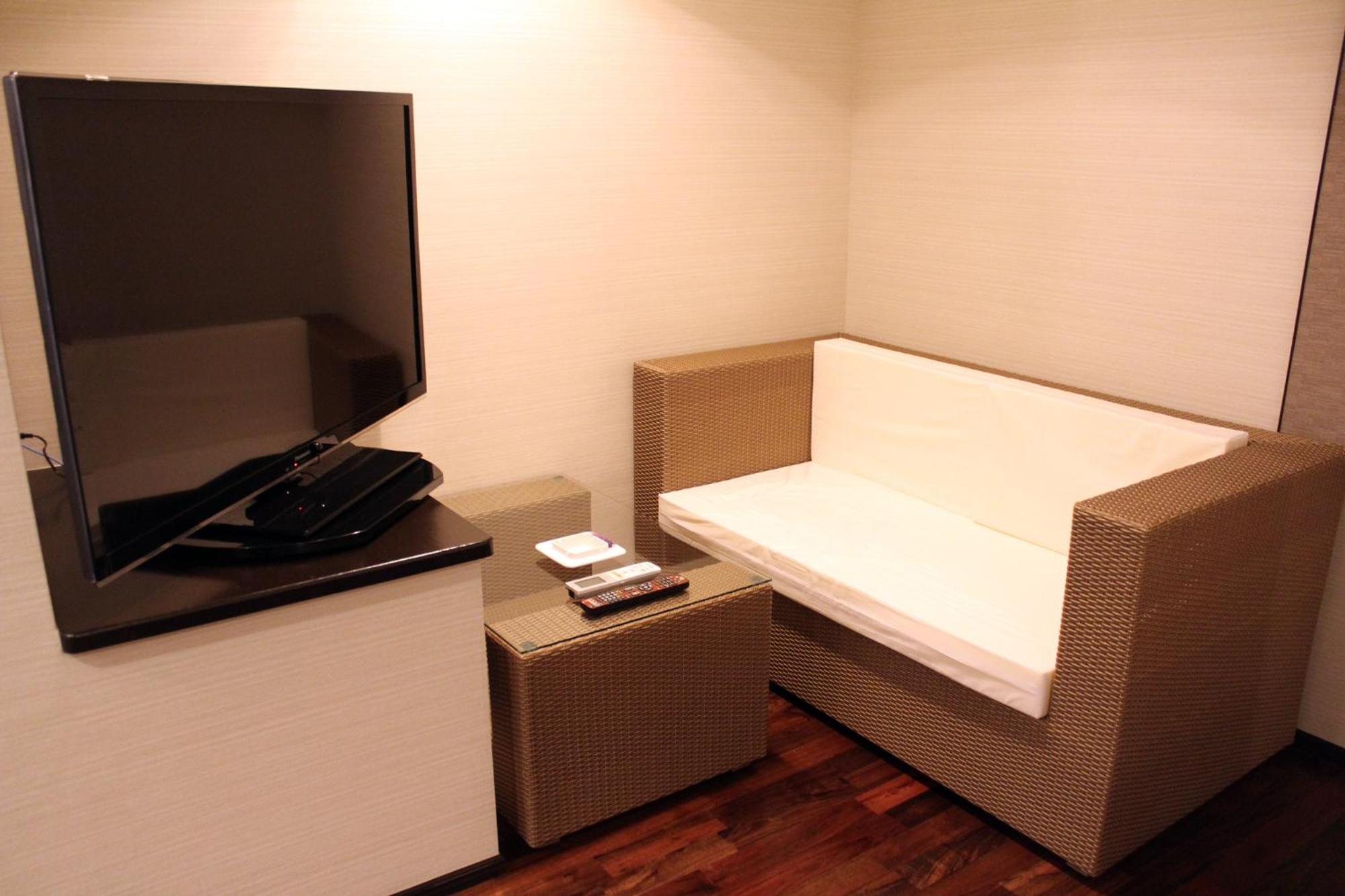 Queen Room - Smoking - Photo 9