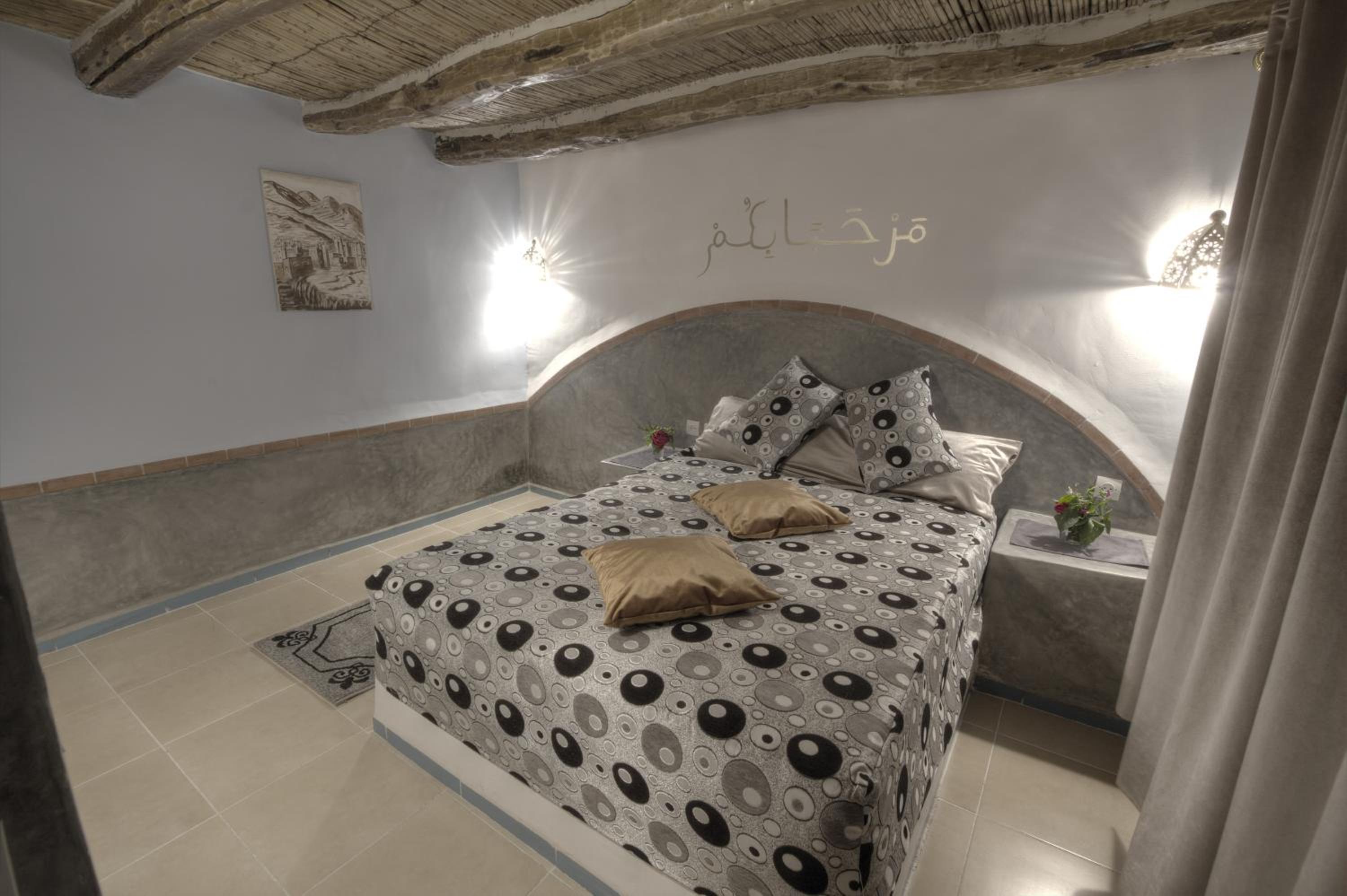 Deluxe Suite - Photo 6