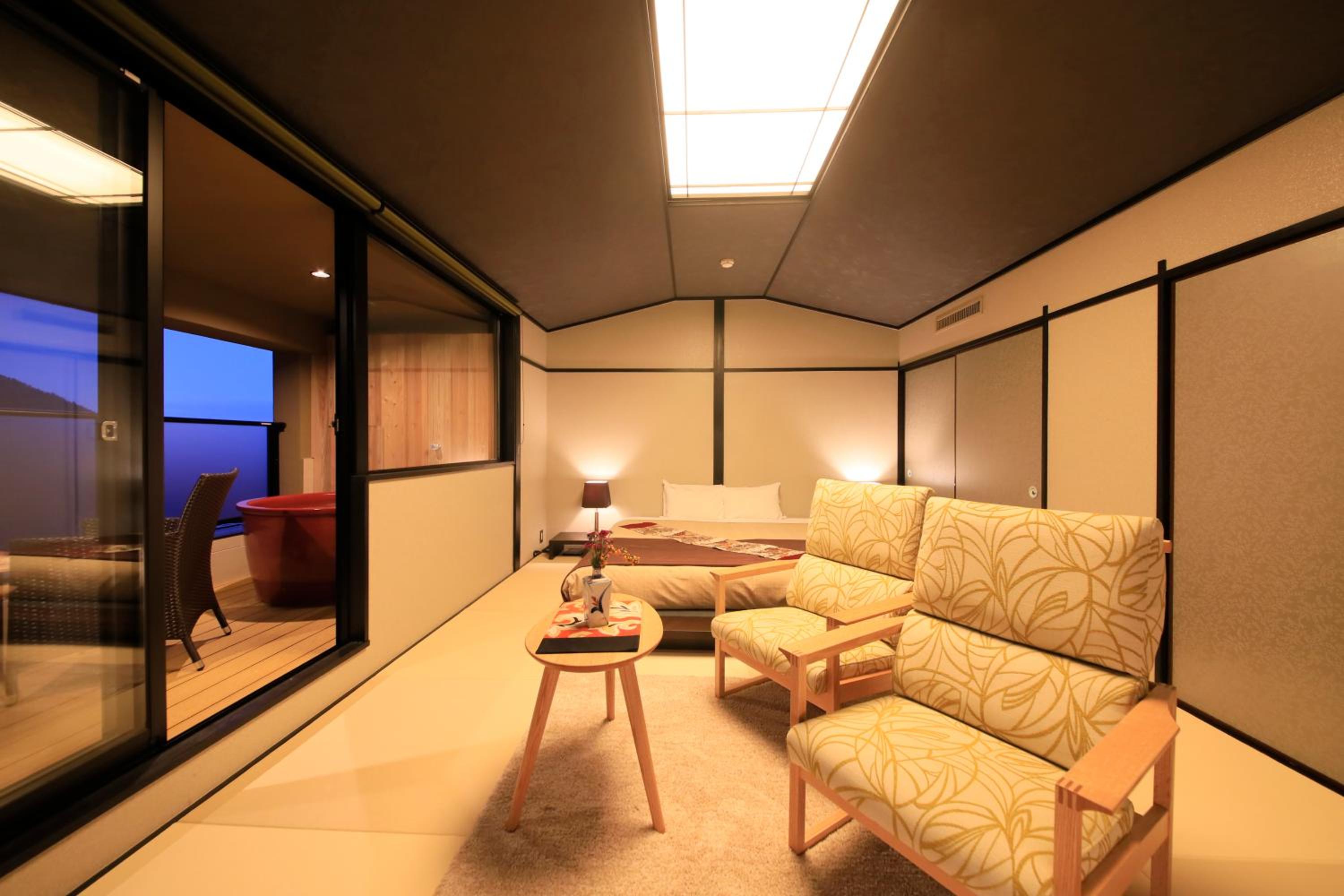Japanese Style King Room with Open-Air Bath - Upper Floor - Non-Smoking photo 2
