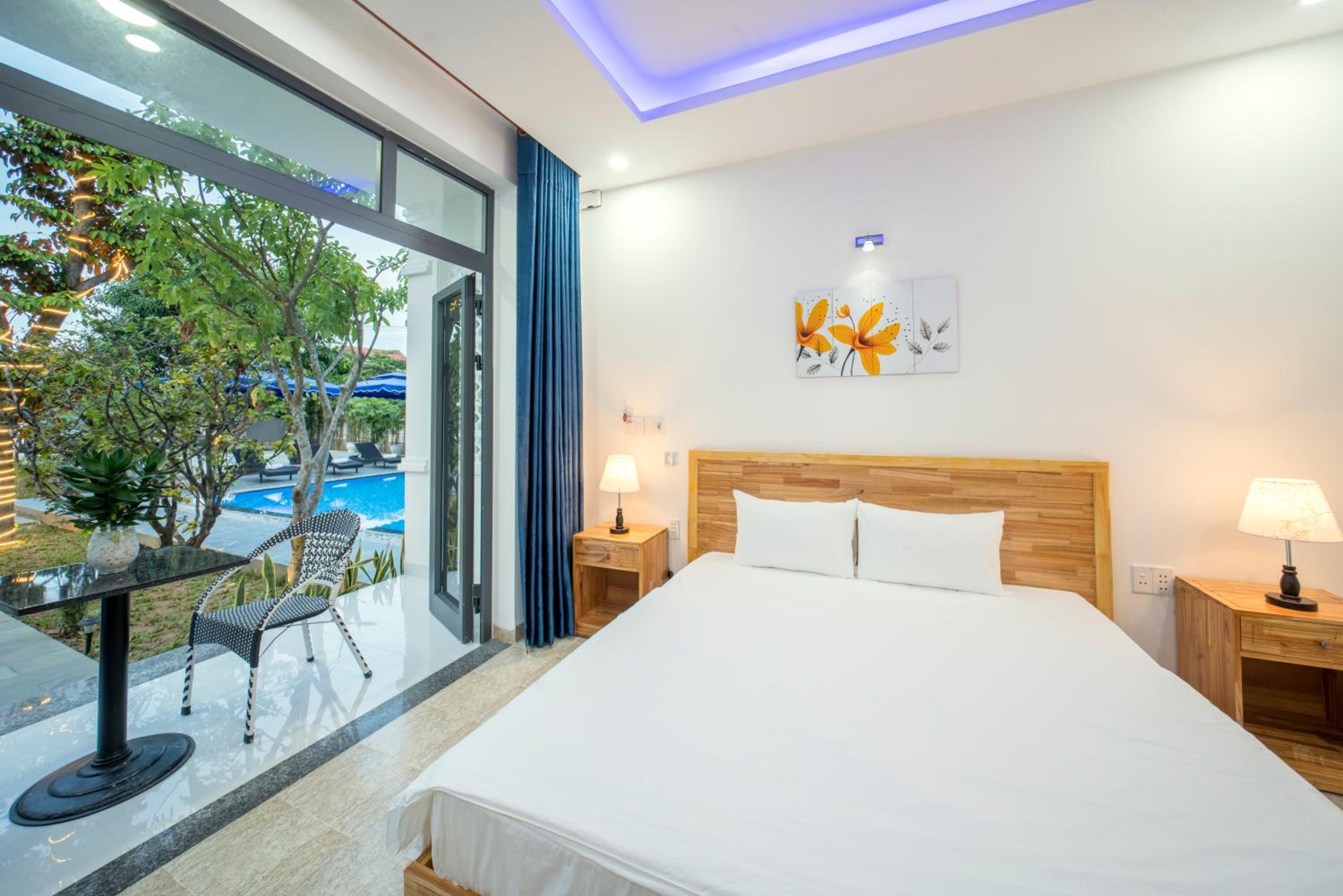 Deluxe Double or Twin Room with Garden View