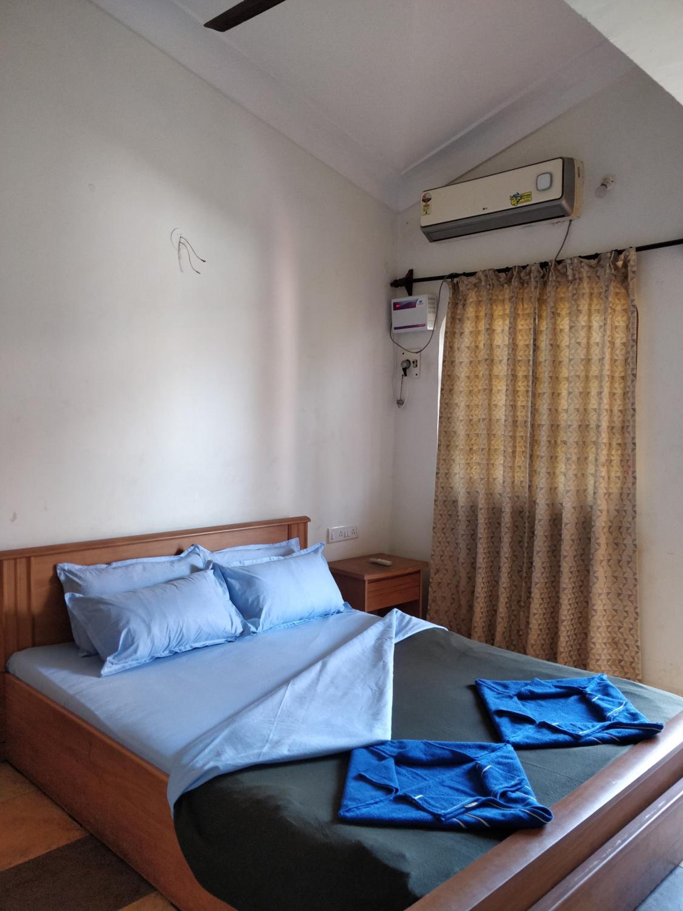 Two-Bedroom Apartment - Photo 21