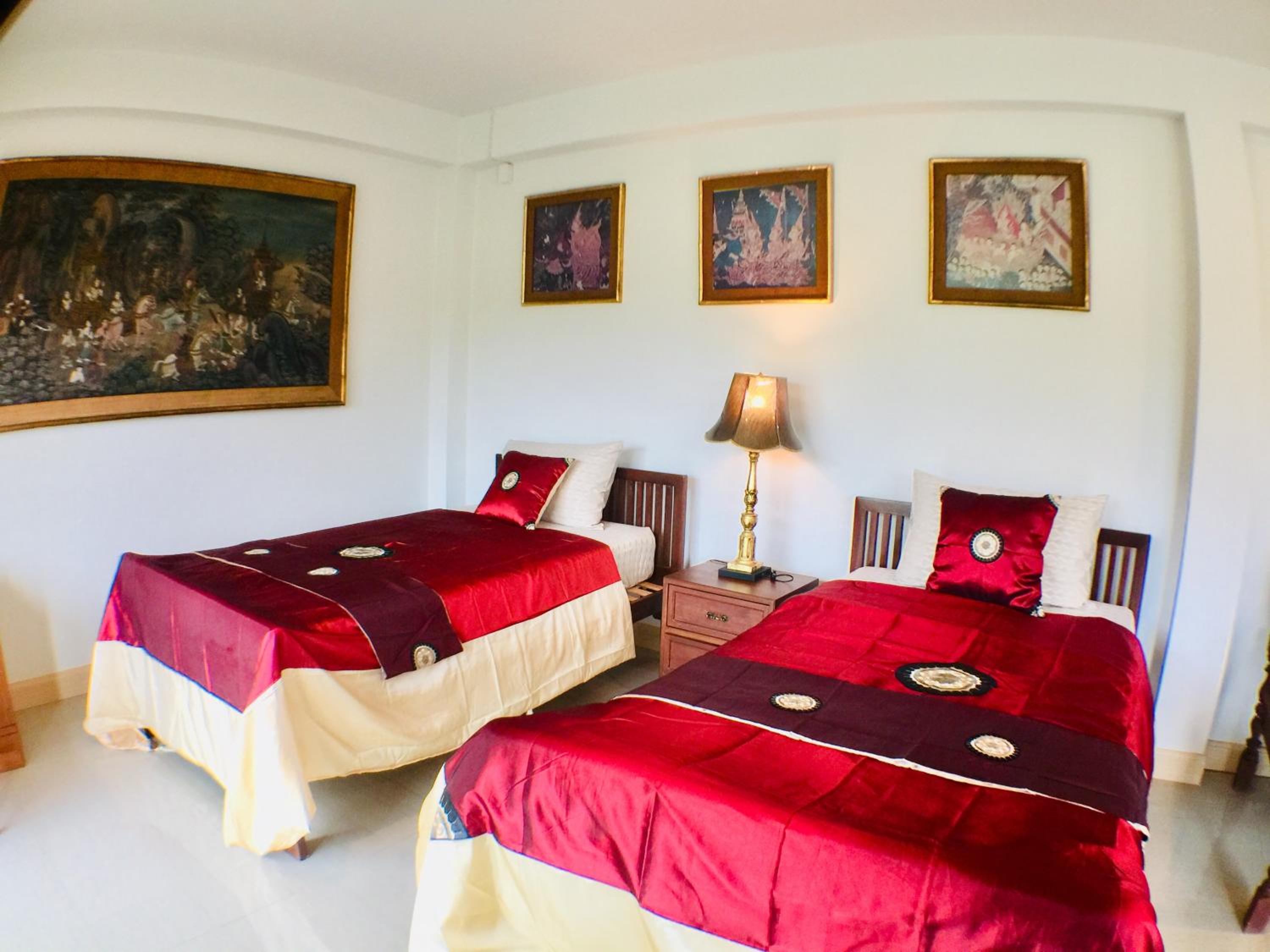 Deluxe Twin Room photo 2