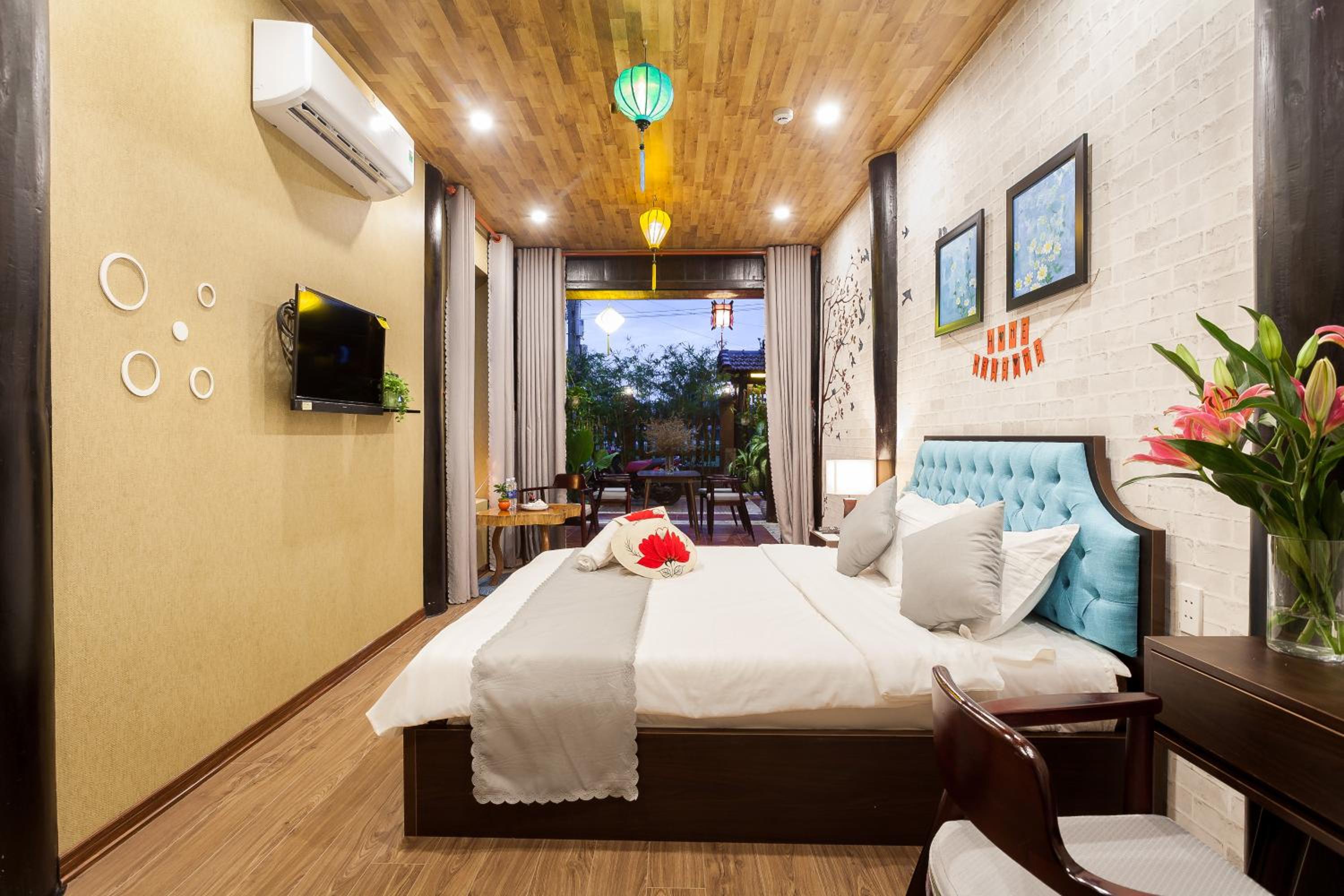 Double Room with Patio - Photo 4
