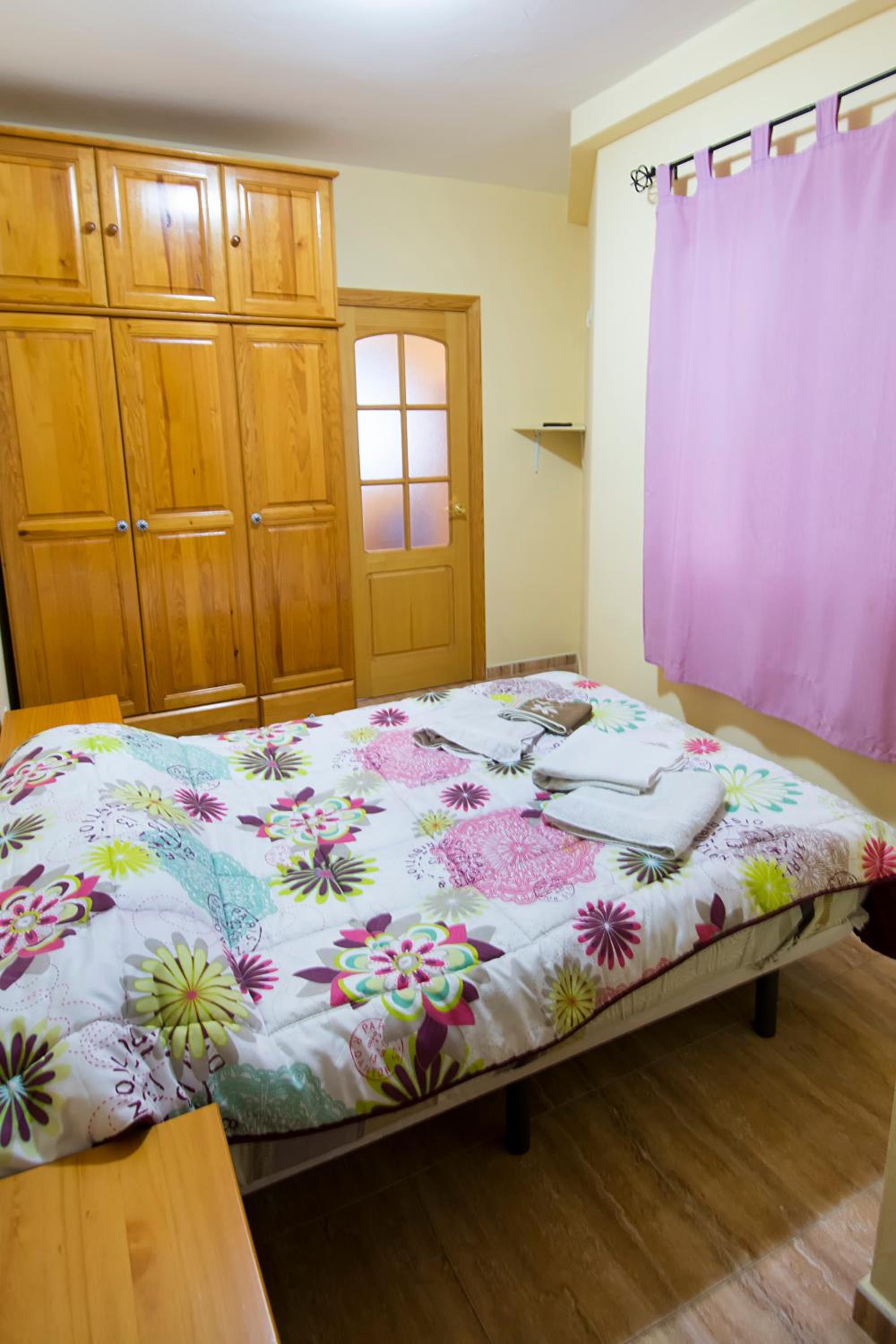 One-Bedroom Apartment photo 2