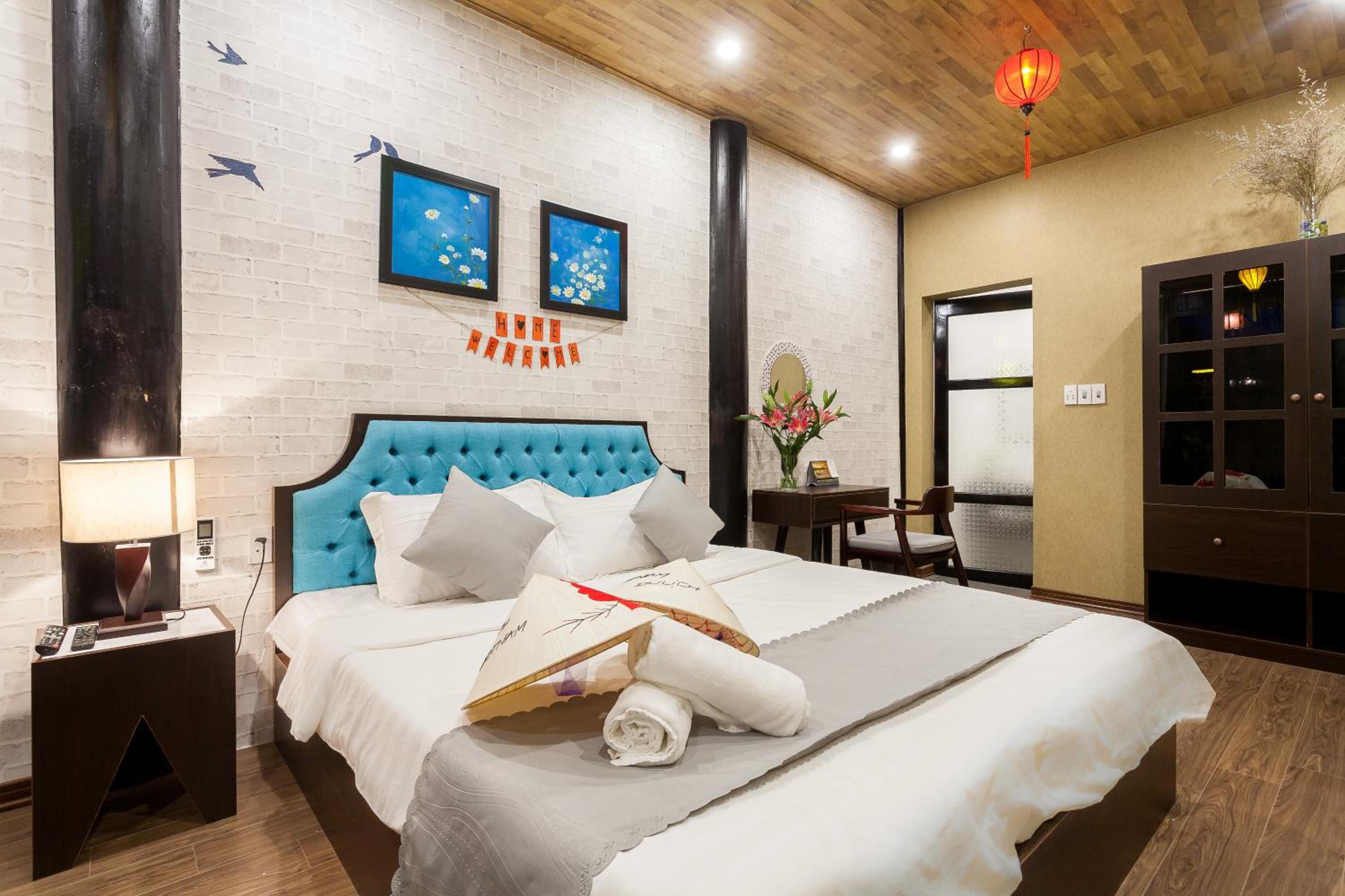 Double Room with Patio - Photo 6